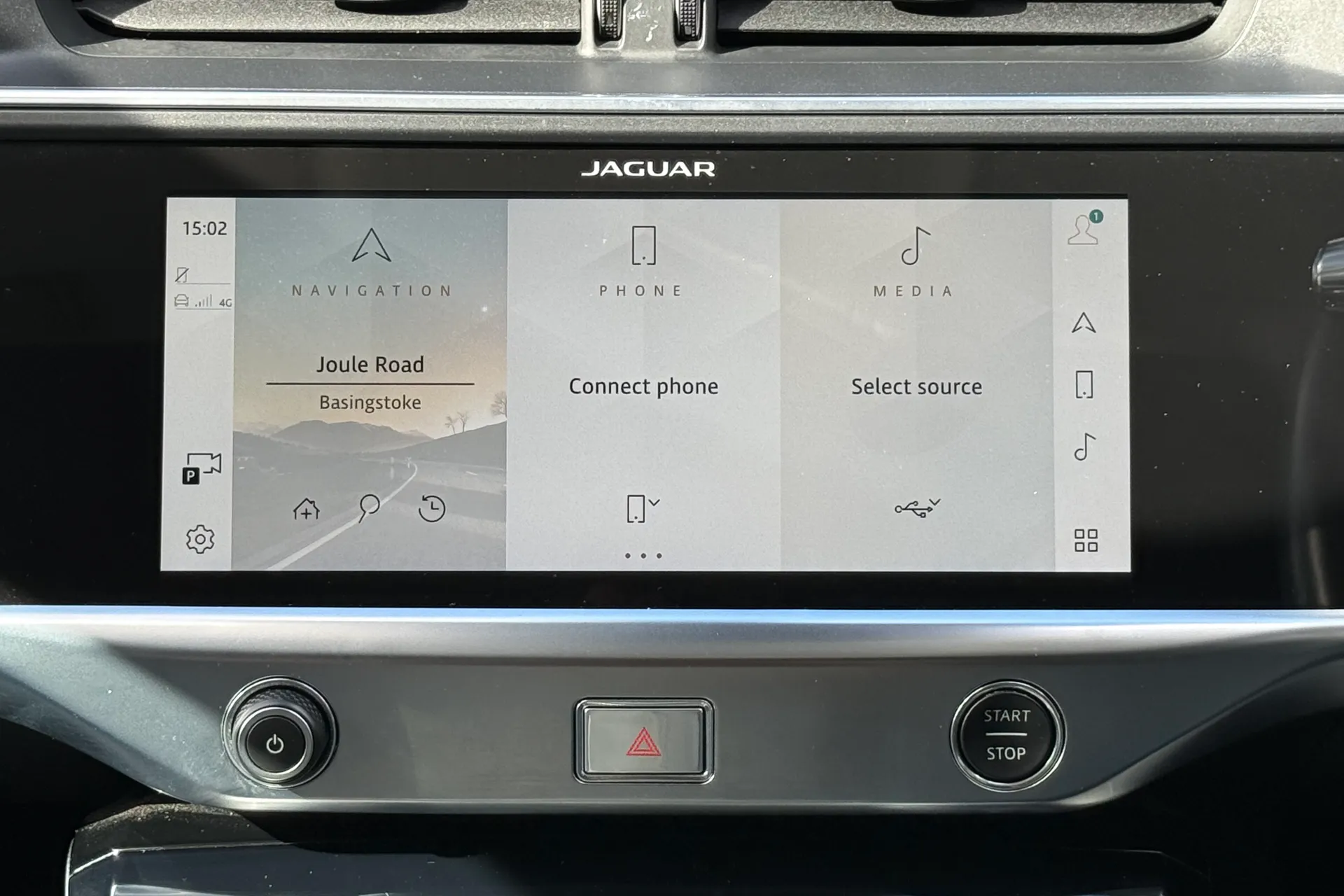 Jaguar I-PACE thumbnail image number 19