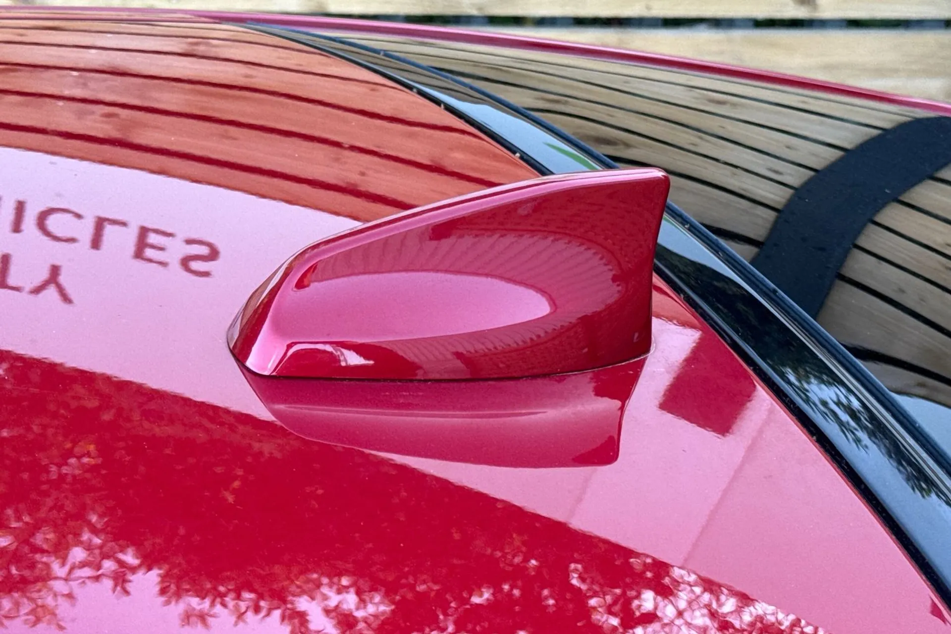 Jaguar XE thumbnail image number 34