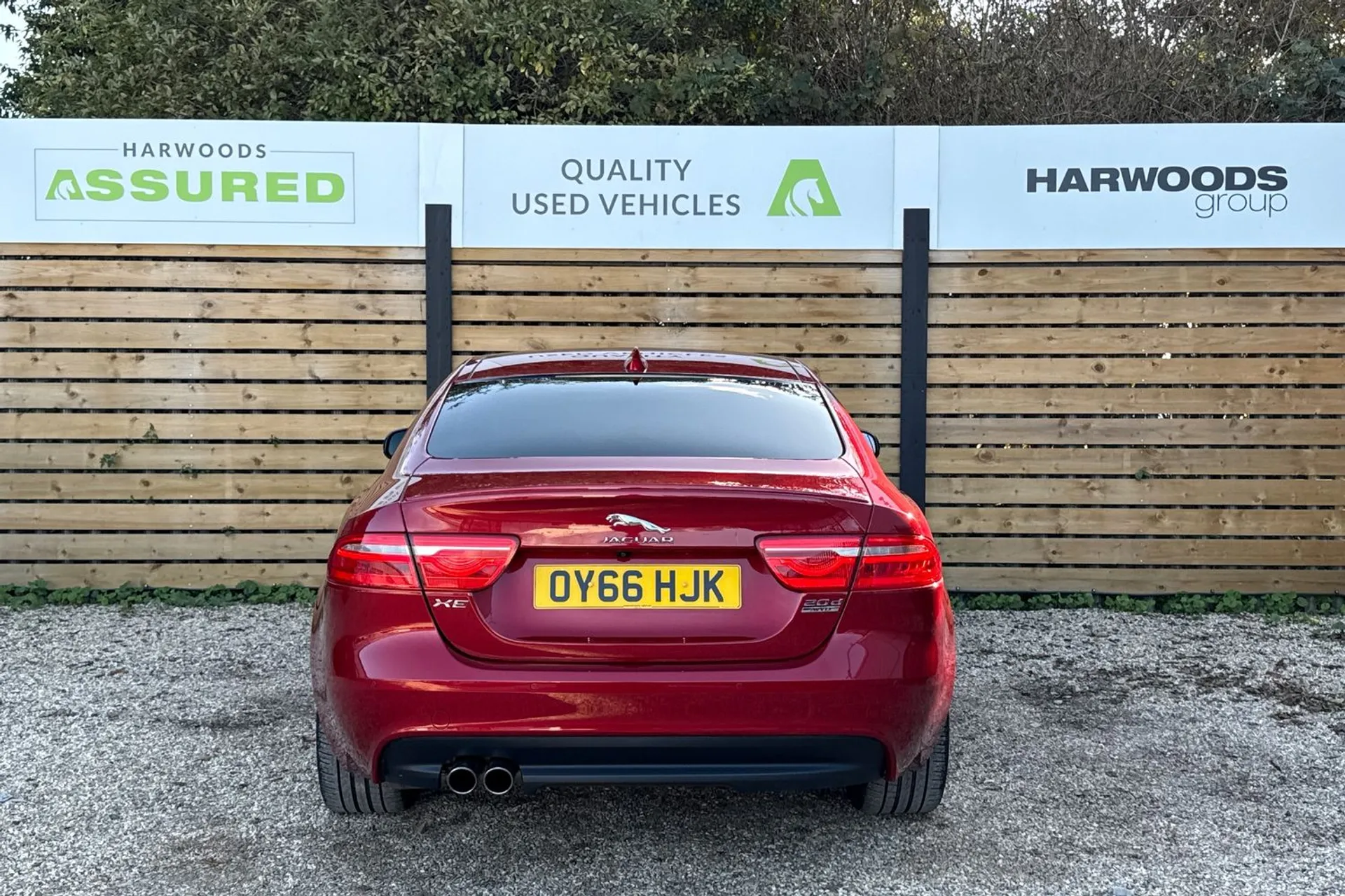 Jaguar XE thumbnail image number 10