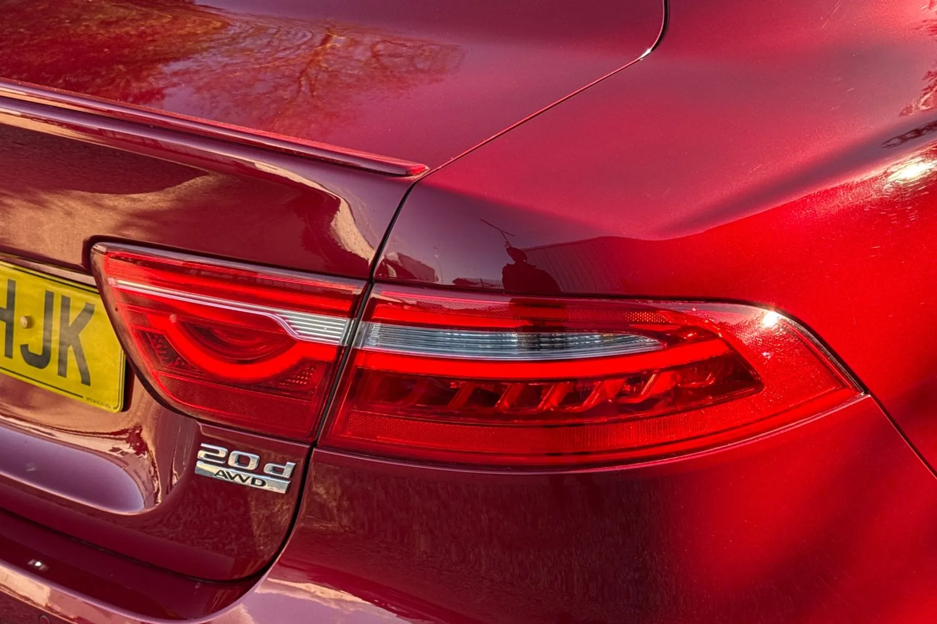 Jaguar XE thumbnail image number 51