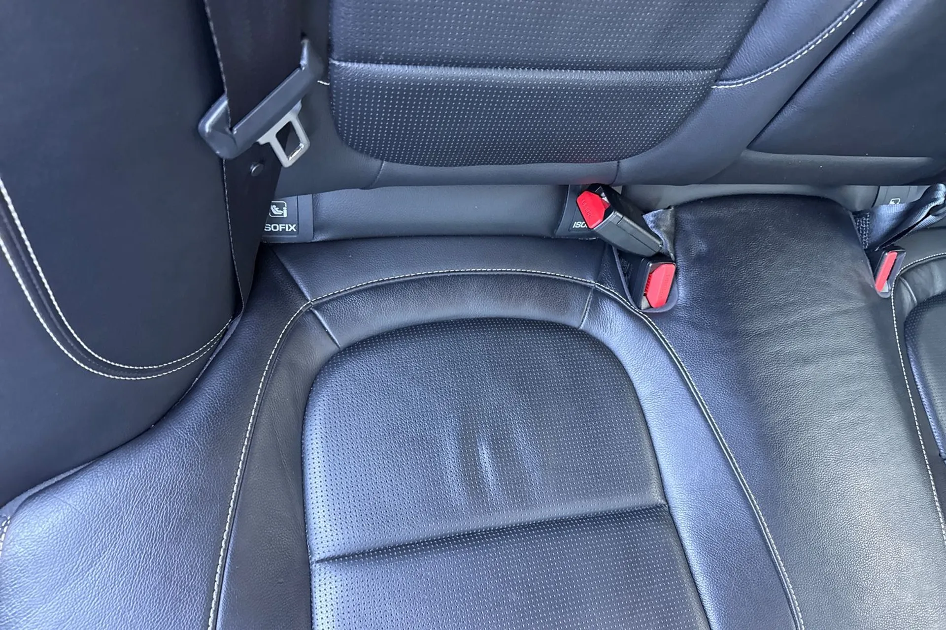 Jaguar XE thumbnail image number 27