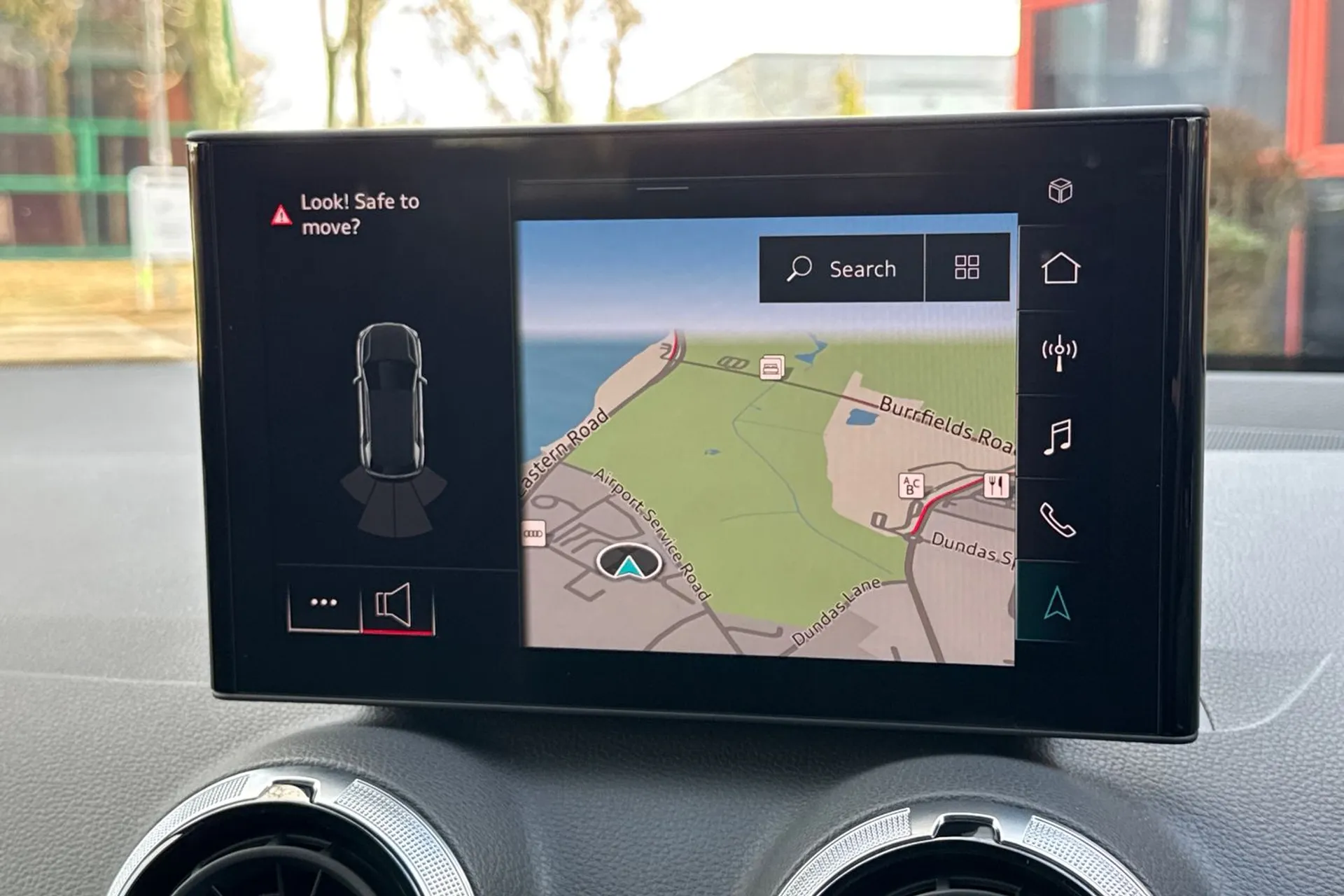 Audi Q2 thumbnail image number 23