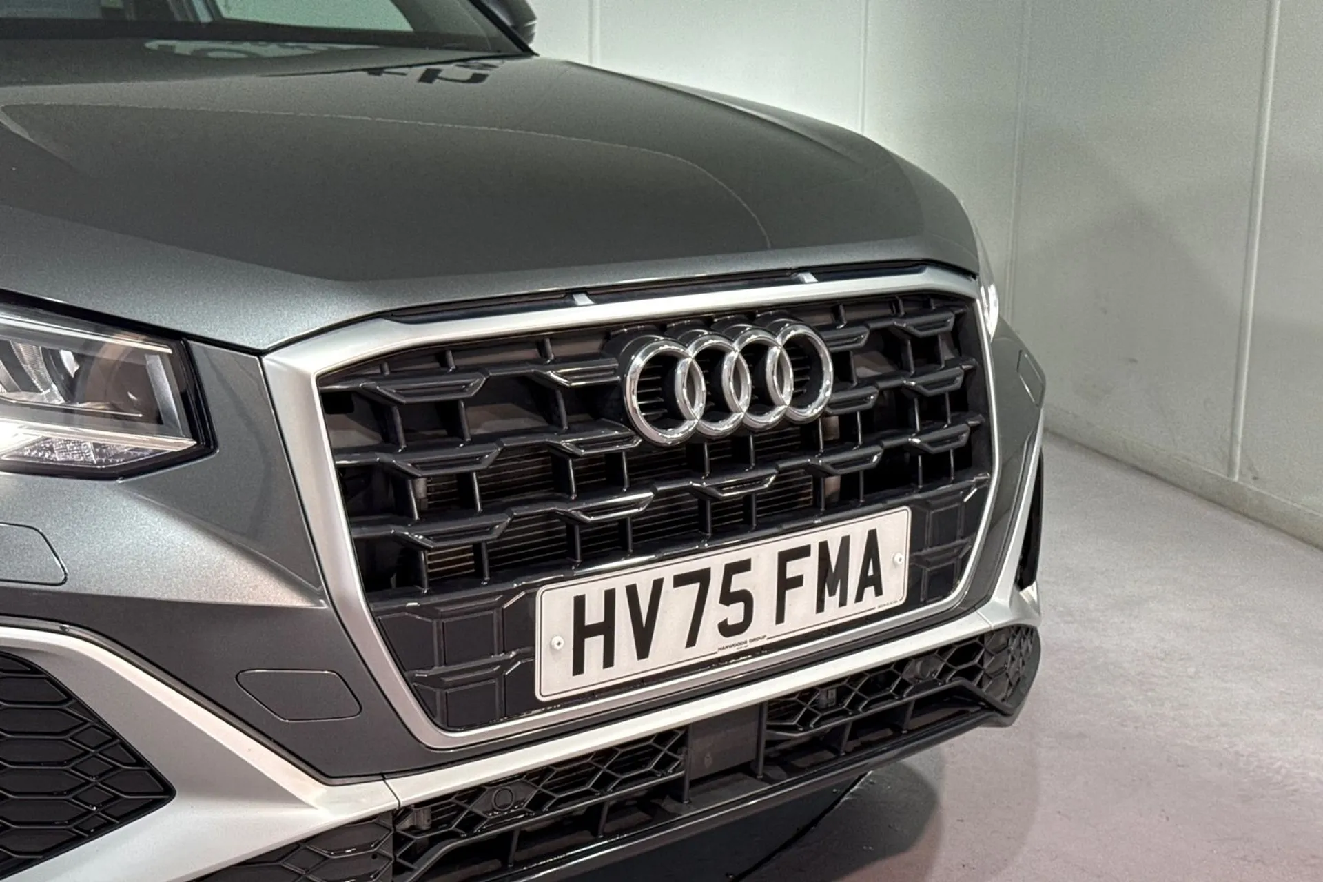 Audi Q2 thumbnail image number 12