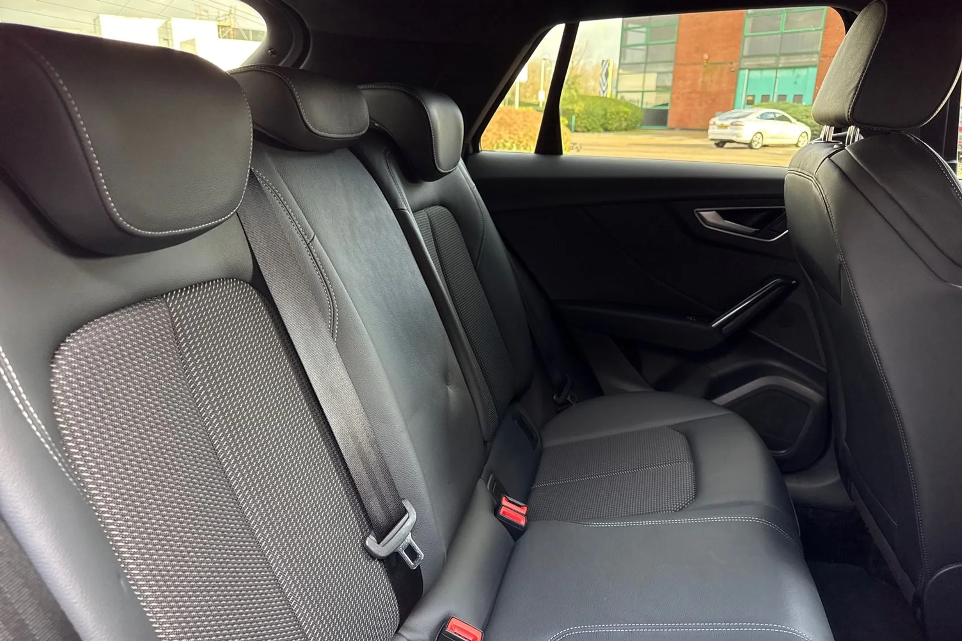 Audi Q2 thumbnail image number 42