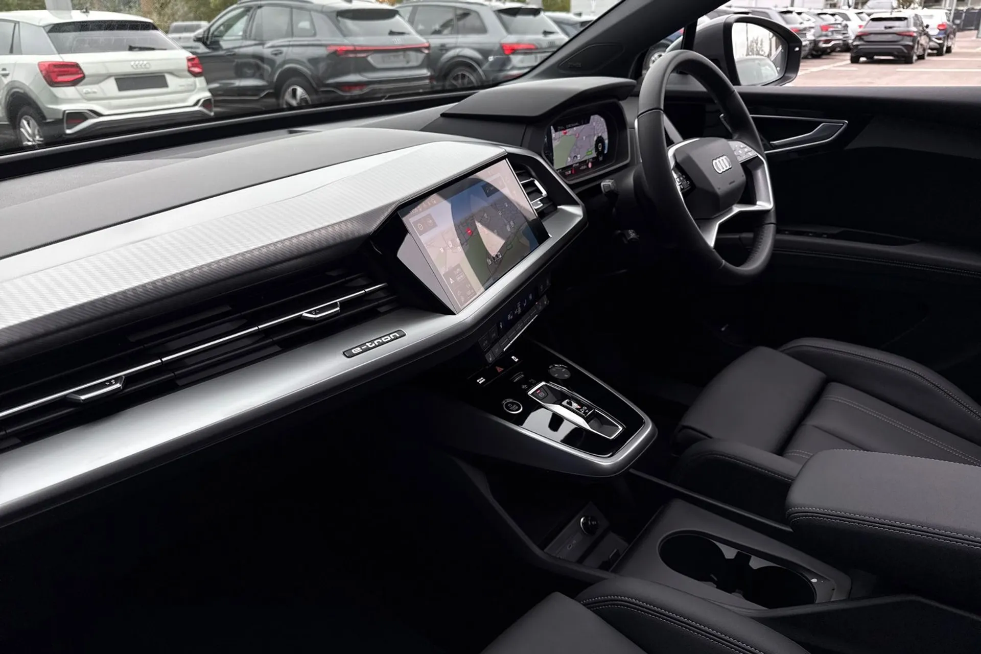 Audi Q4 thumbnail image number 29