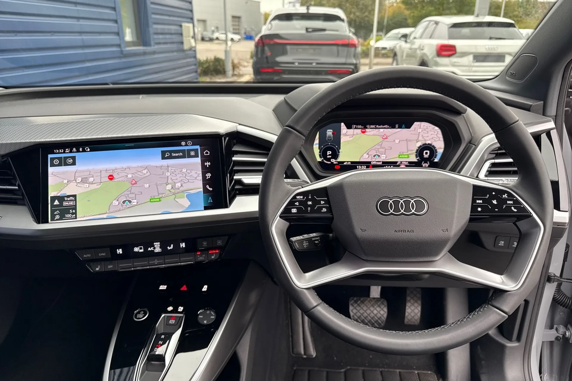 Audi Q4 thumbnail image number 38