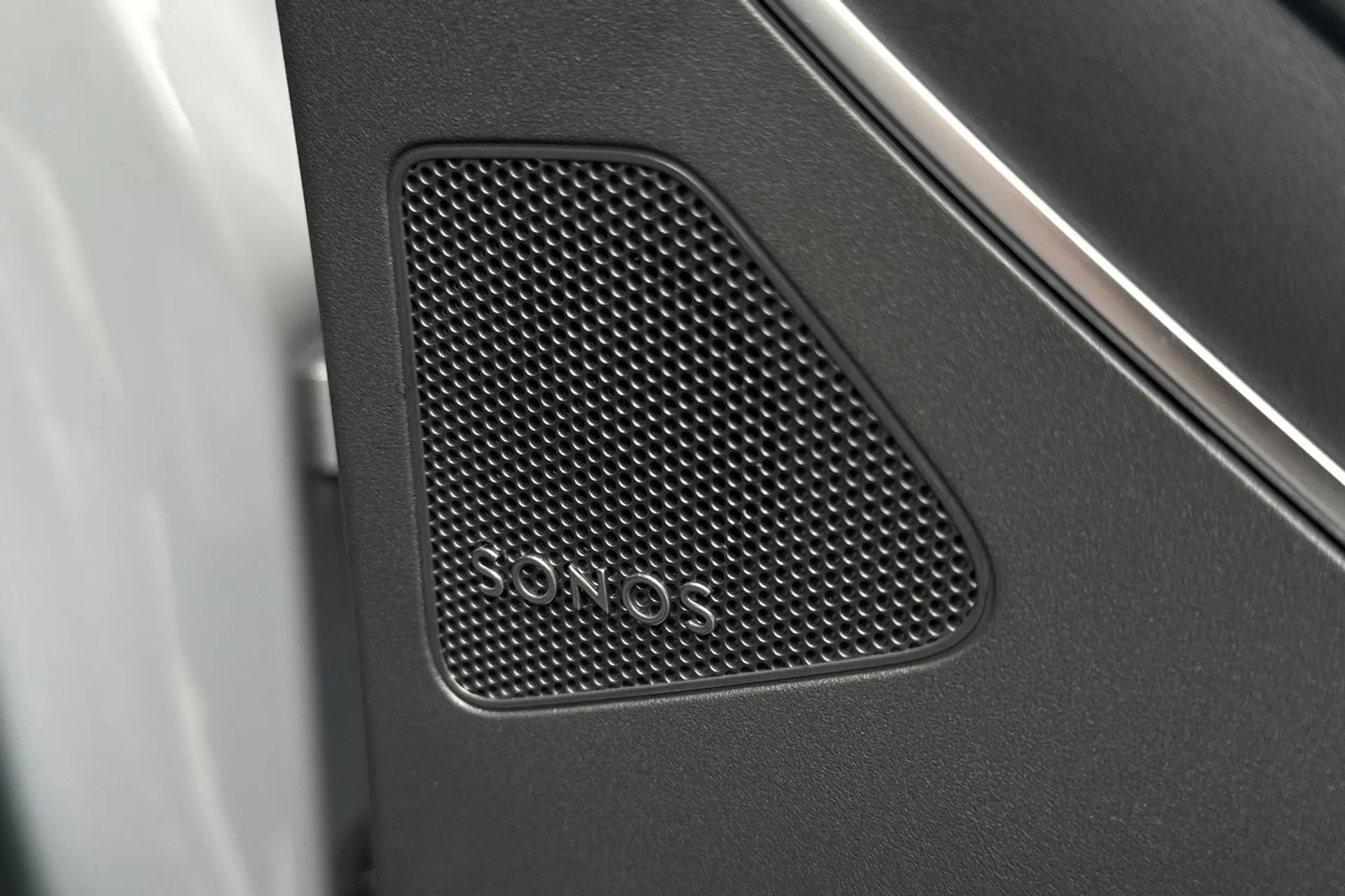 Audi Q4 thumbnail image number 27