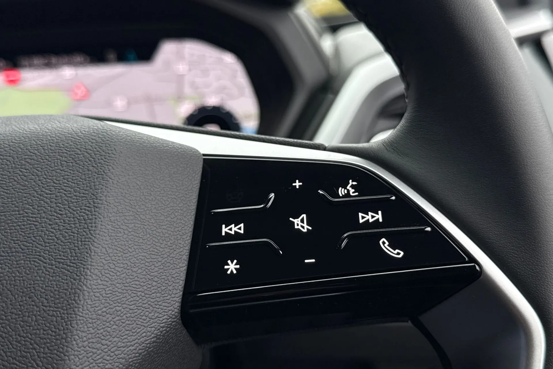 Audi Q4 thumbnail image number 41