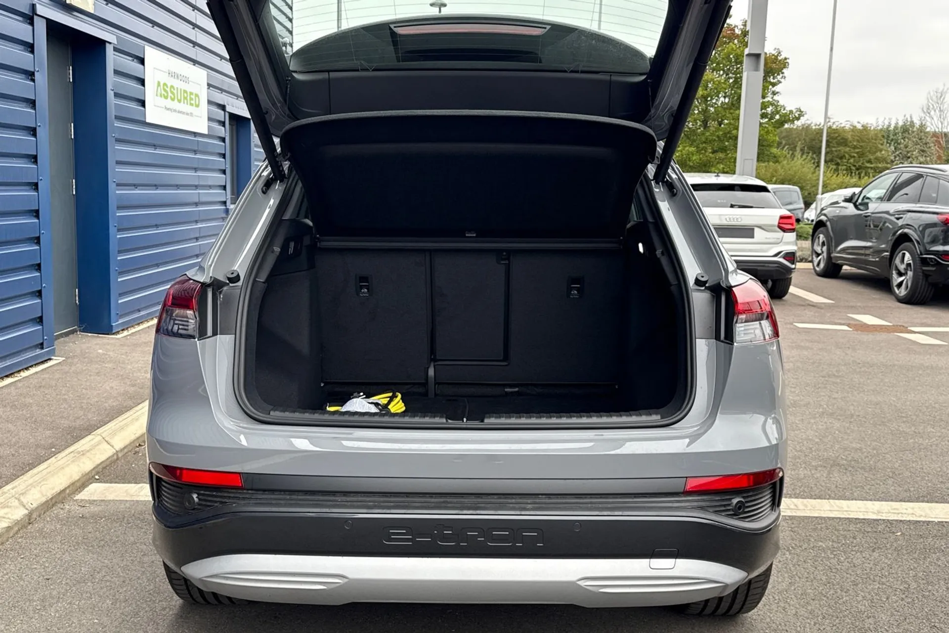 Audi Q4 thumbnail image number 19