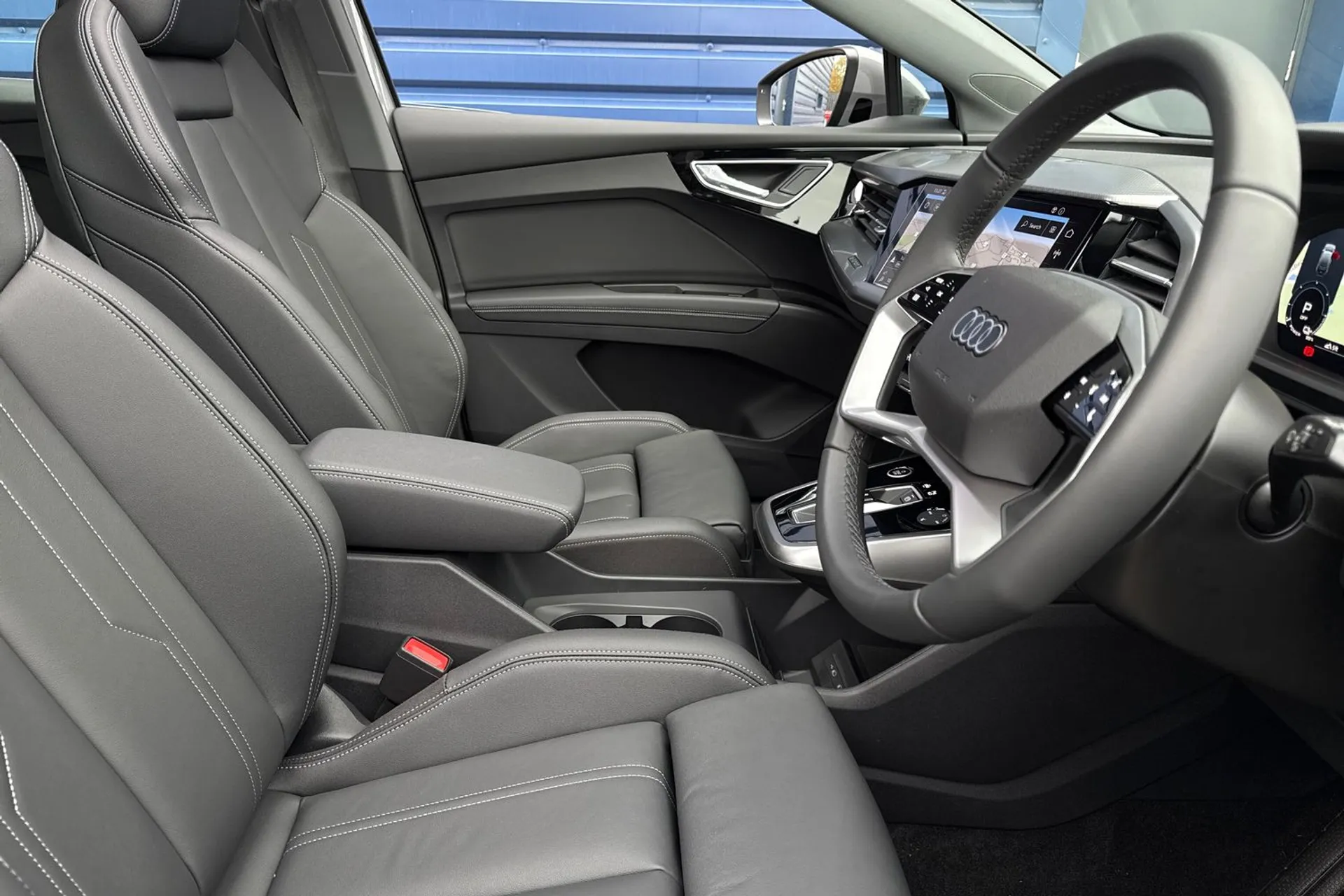 Audi Q4 thumbnail image number 25