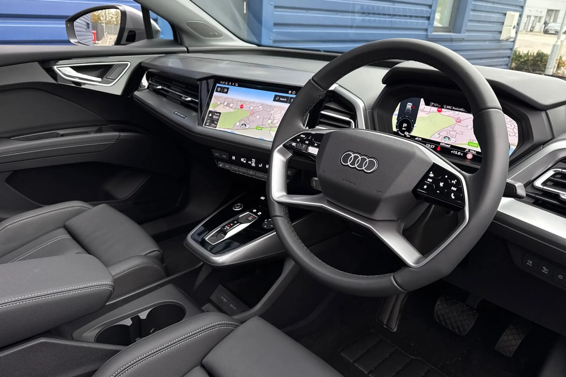 Audi Q4 thumbnail image number 26