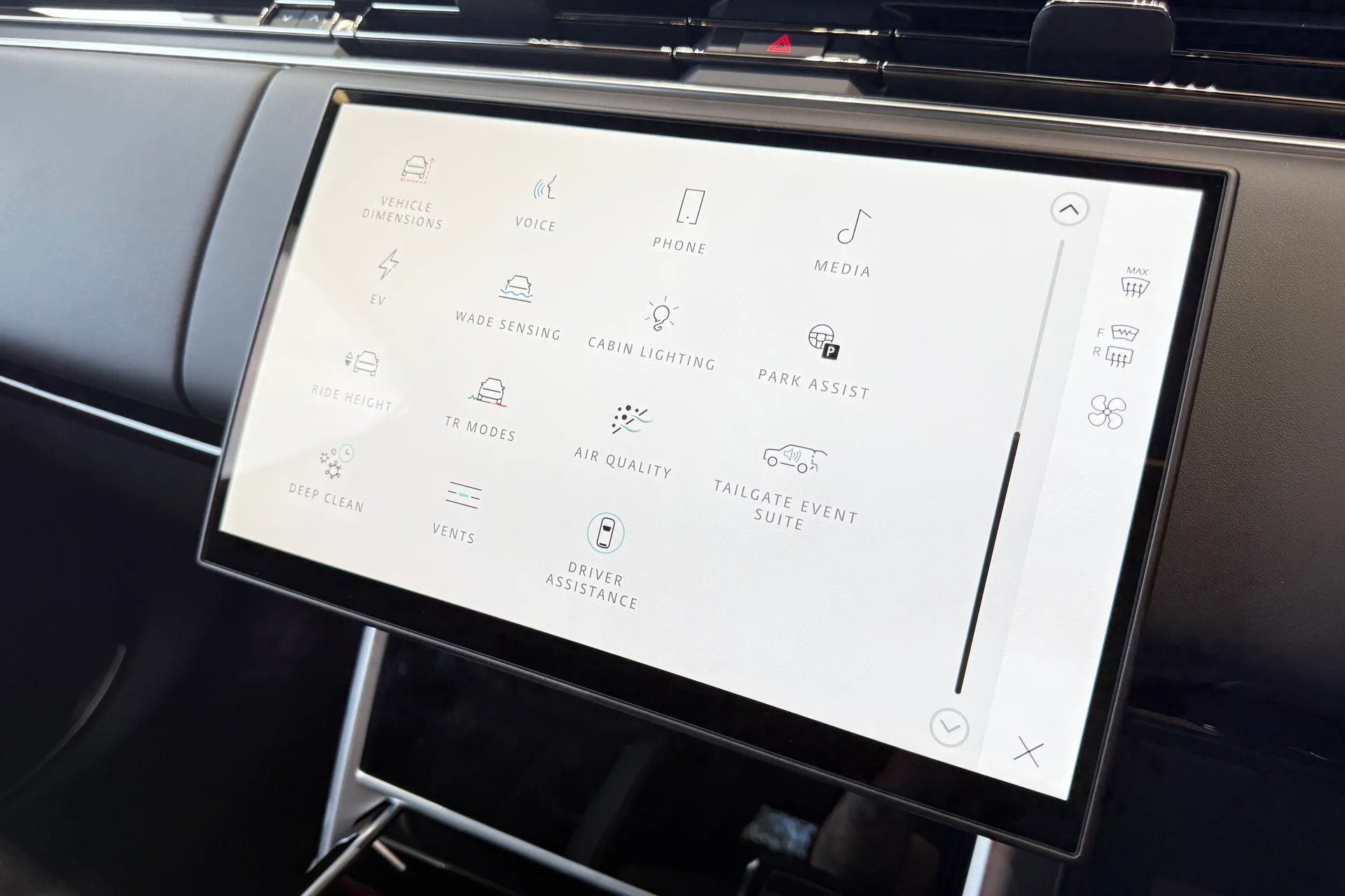 LAND ROVER RANGE ROVER thumbnail image number 64