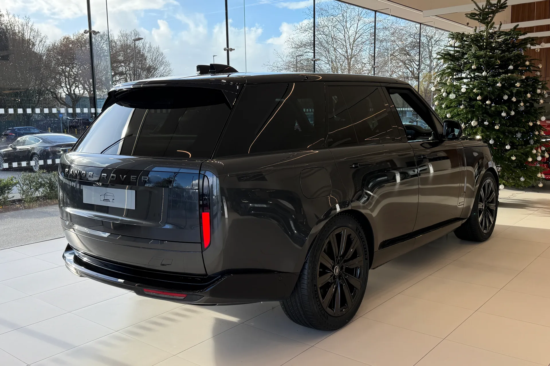 LAND ROVER RANGE ROVER thumbnail image number 12