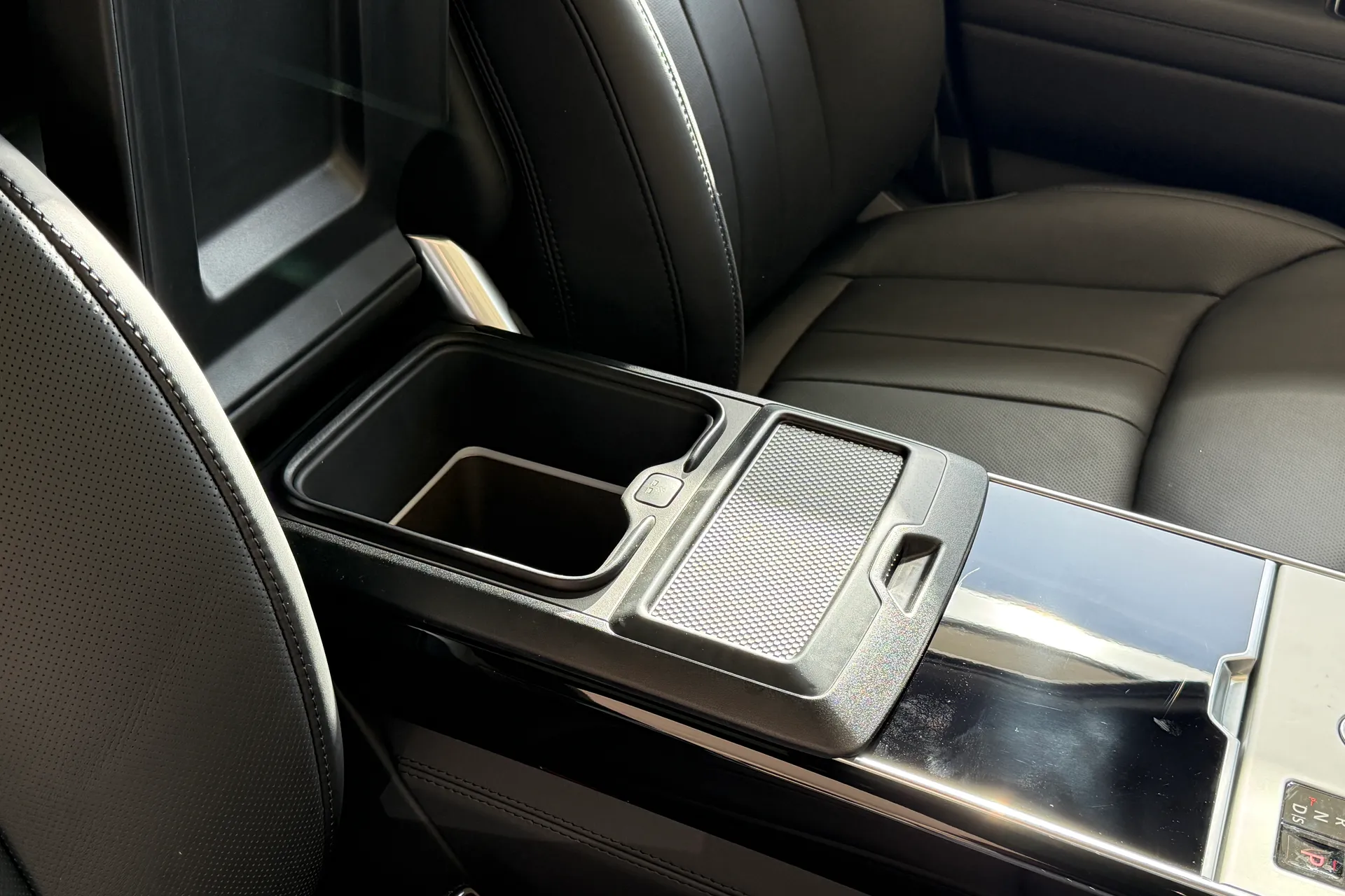 LAND ROVER RANGE ROVER thumbnail image number 52