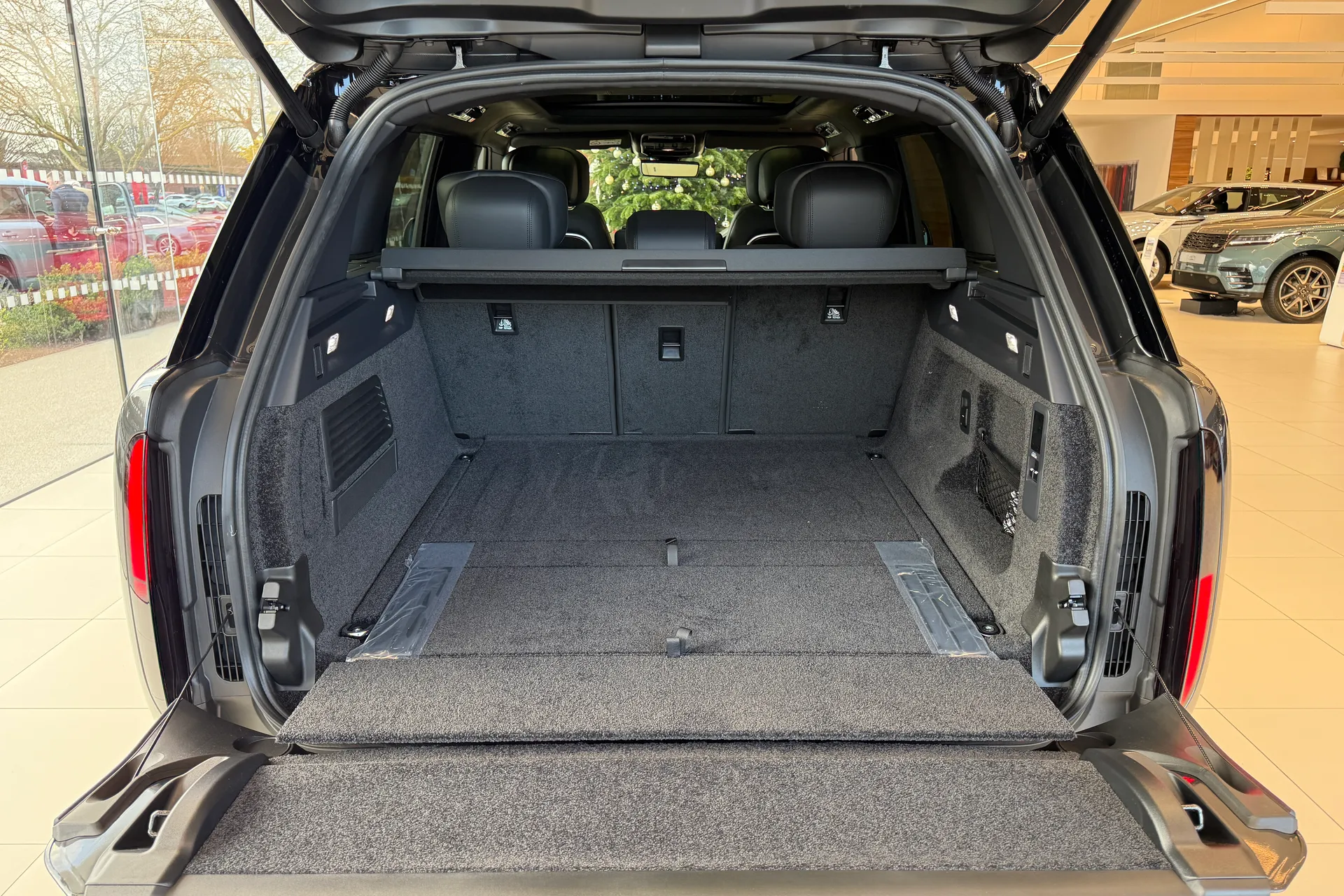 LAND ROVER RANGE ROVER thumbnail image number 36