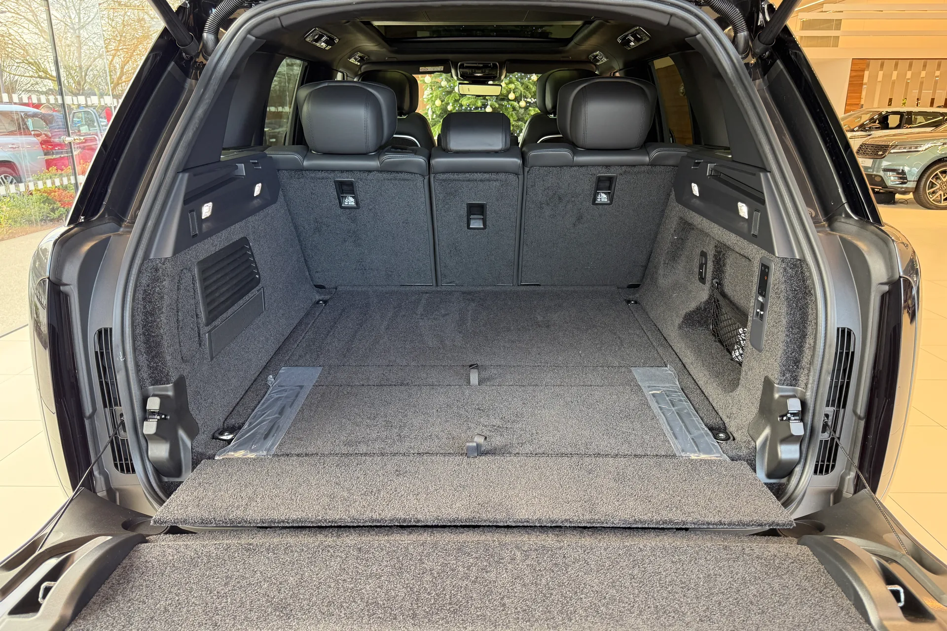 LAND ROVER RANGE ROVER thumbnail image number 37