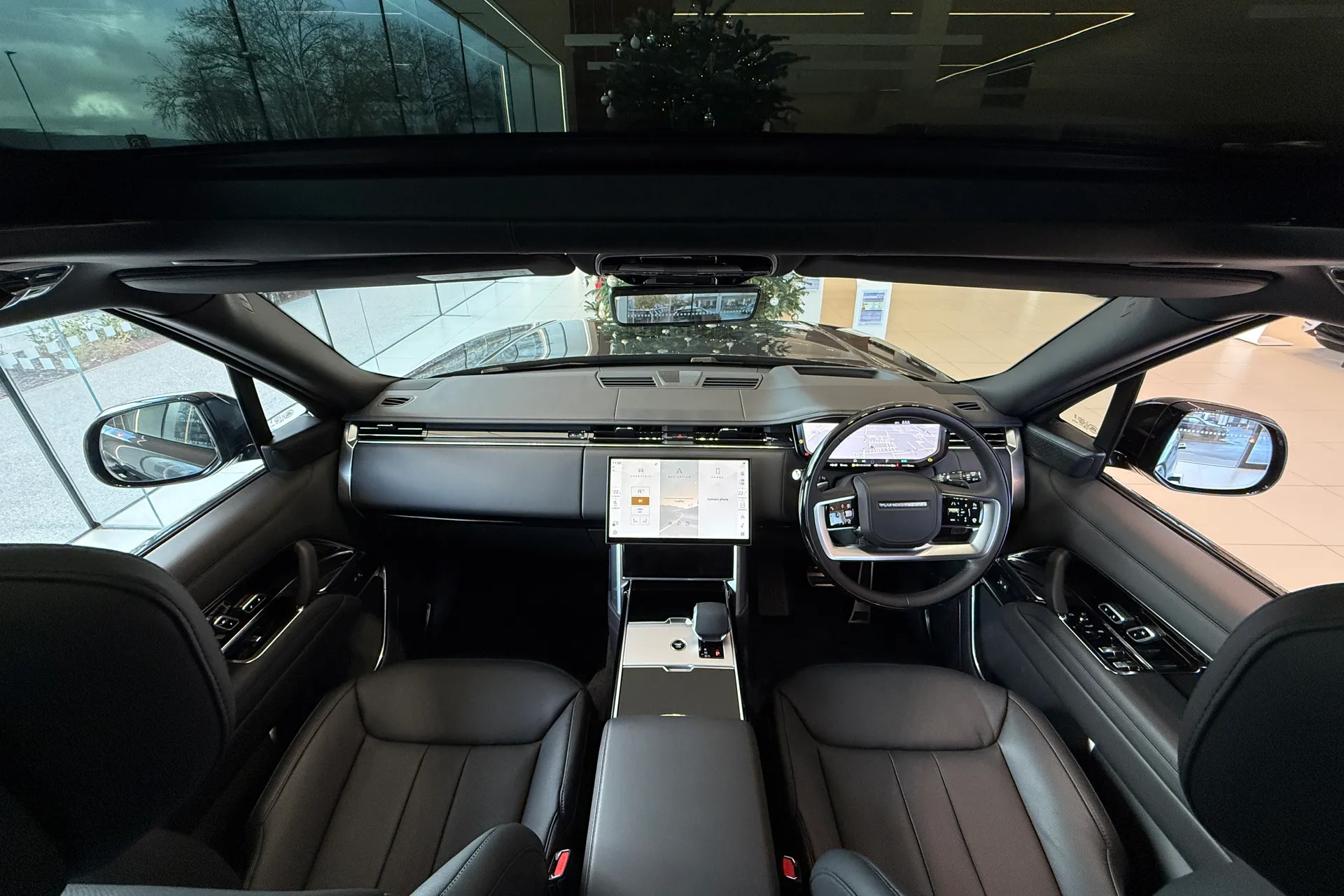 LAND ROVER RANGE ROVER thumbnail image number 3