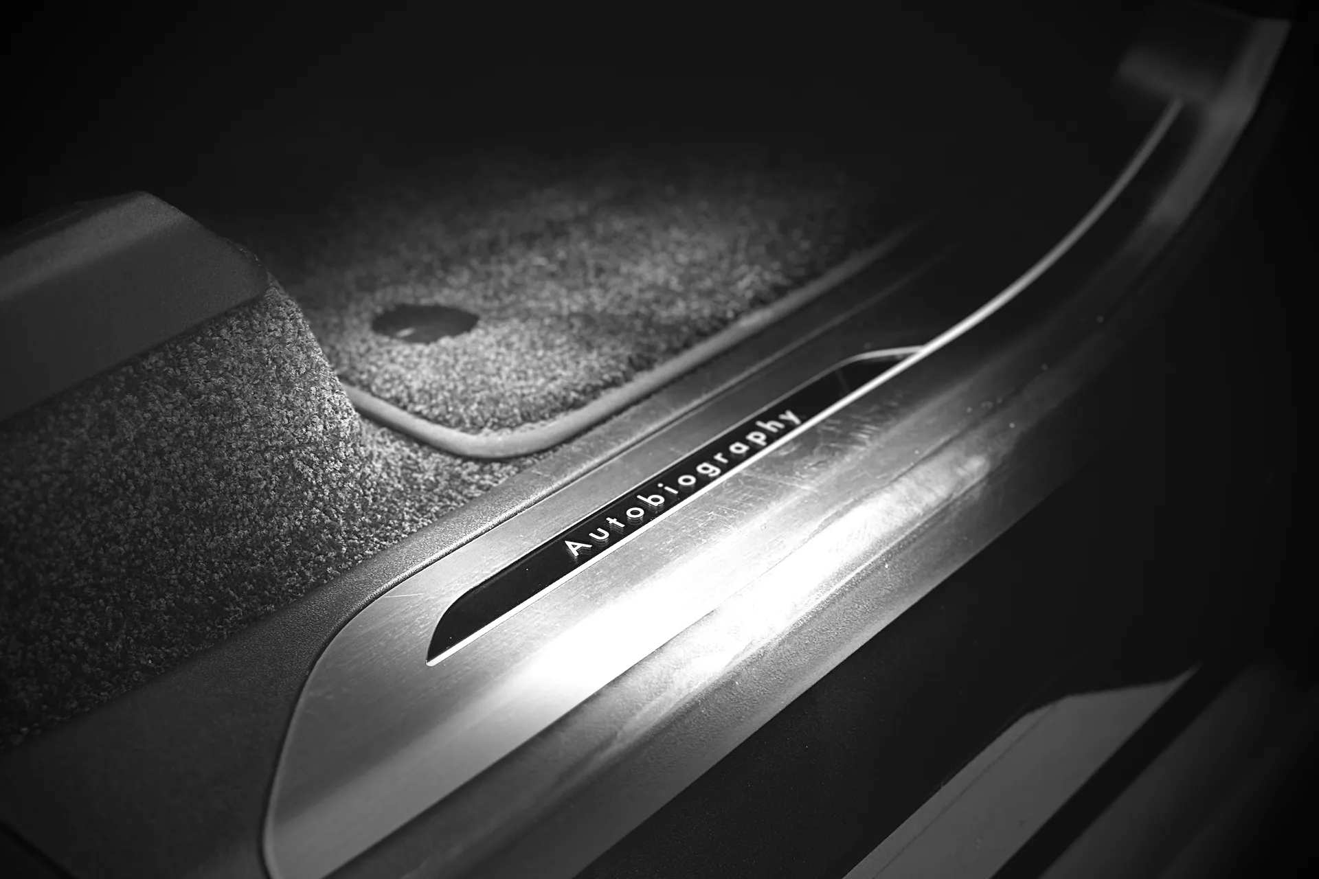 LAND ROVER RANGE ROVER thumbnail image number 45