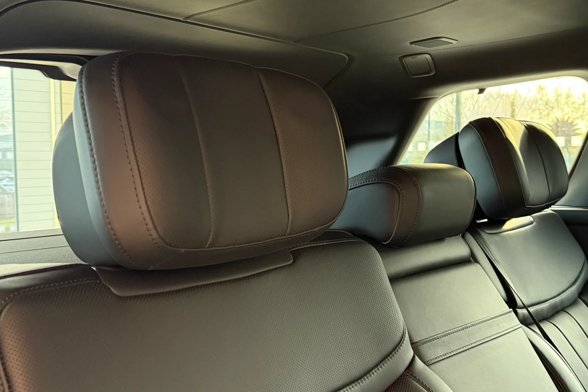 LAND ROVER RANGE ROVER thumbnail image number 39