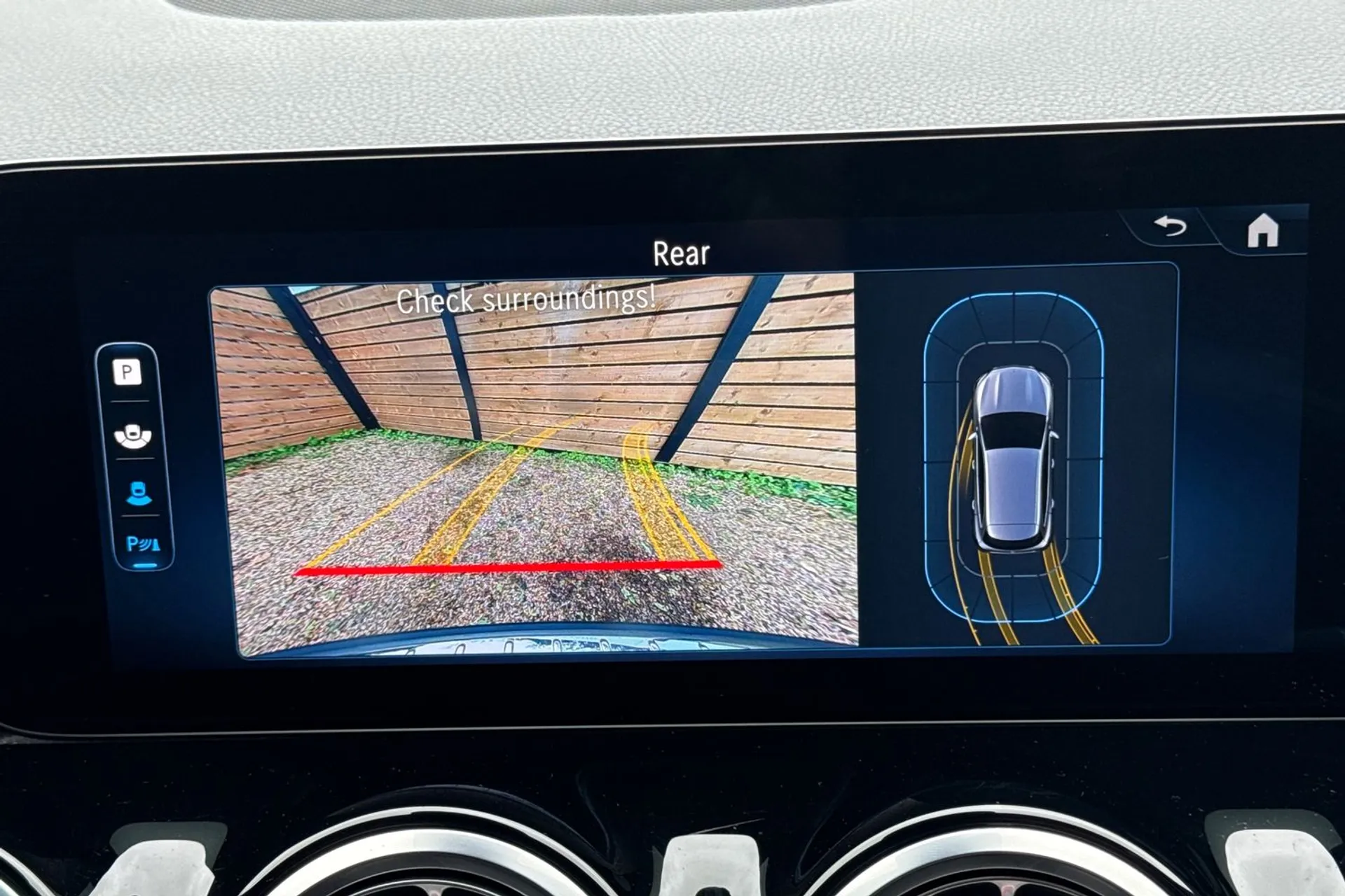 MERCEDES-BENZ GLA thumbnail image number 4