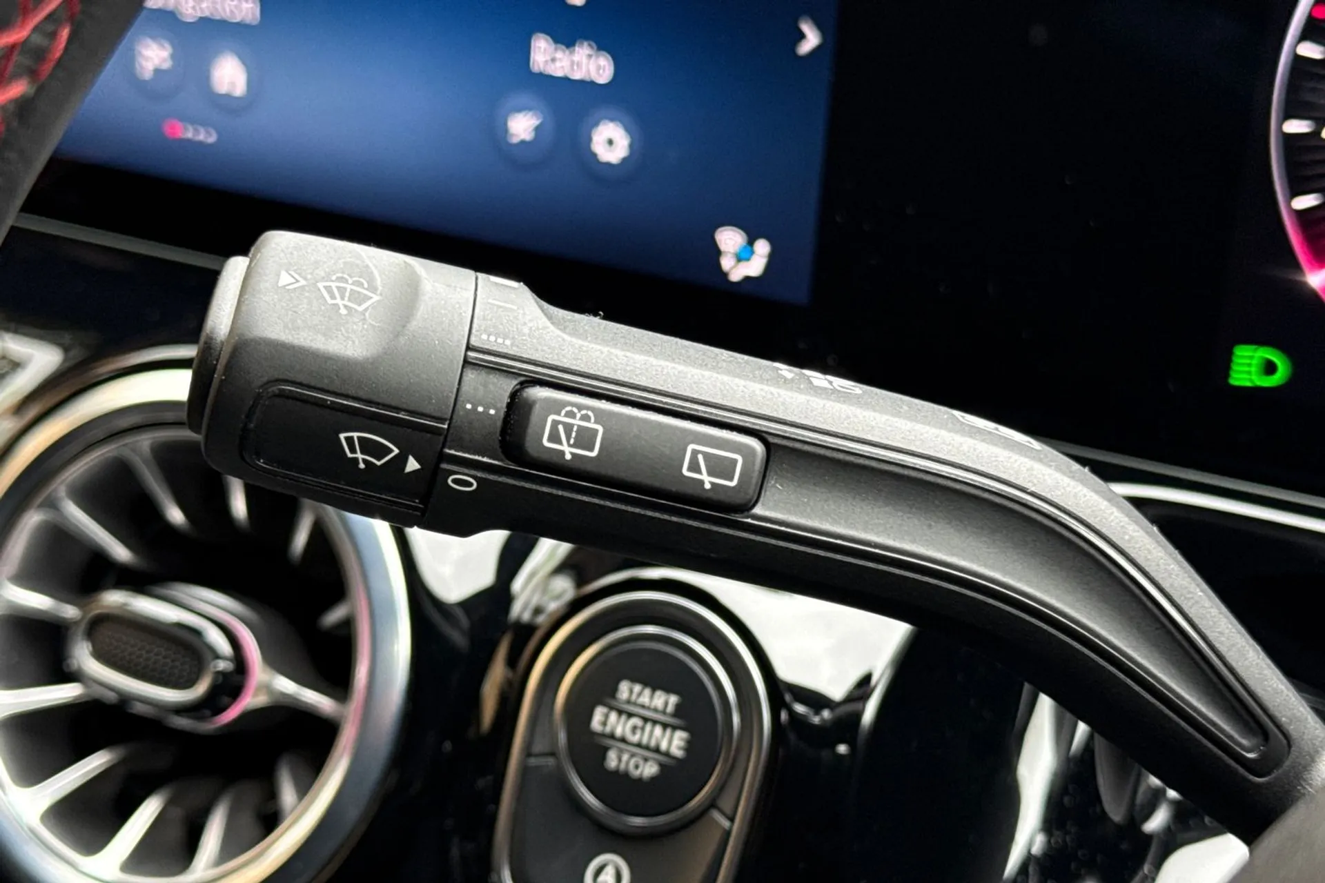 MERCEDES-BENZ GLA thumbnail image number 46