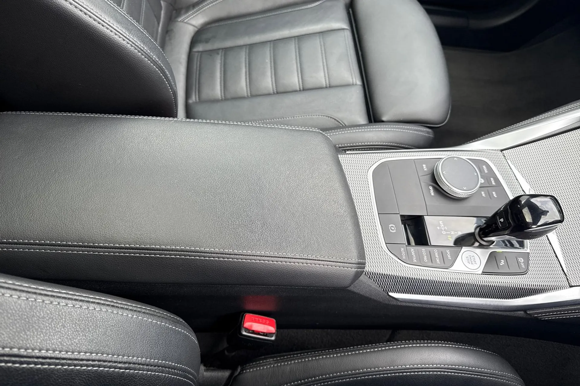 BMW 4 SERIES thumbnail image number 40