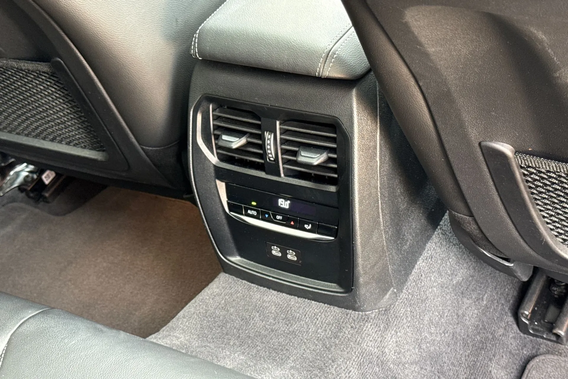 BMW 4 SERIES thumbnail image number 49