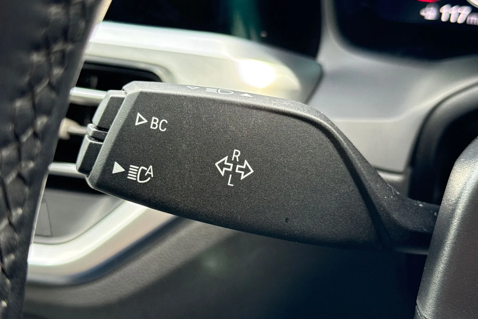 BMW 4 SERIES thumbnail image number 50