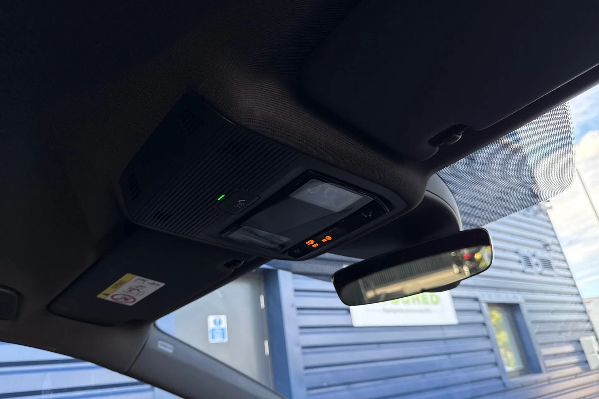 Audi Q4 thumbnail image number 43