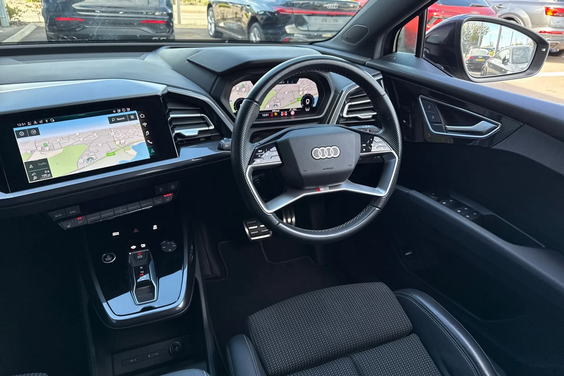 Audi Q4 thumbnail image number 33