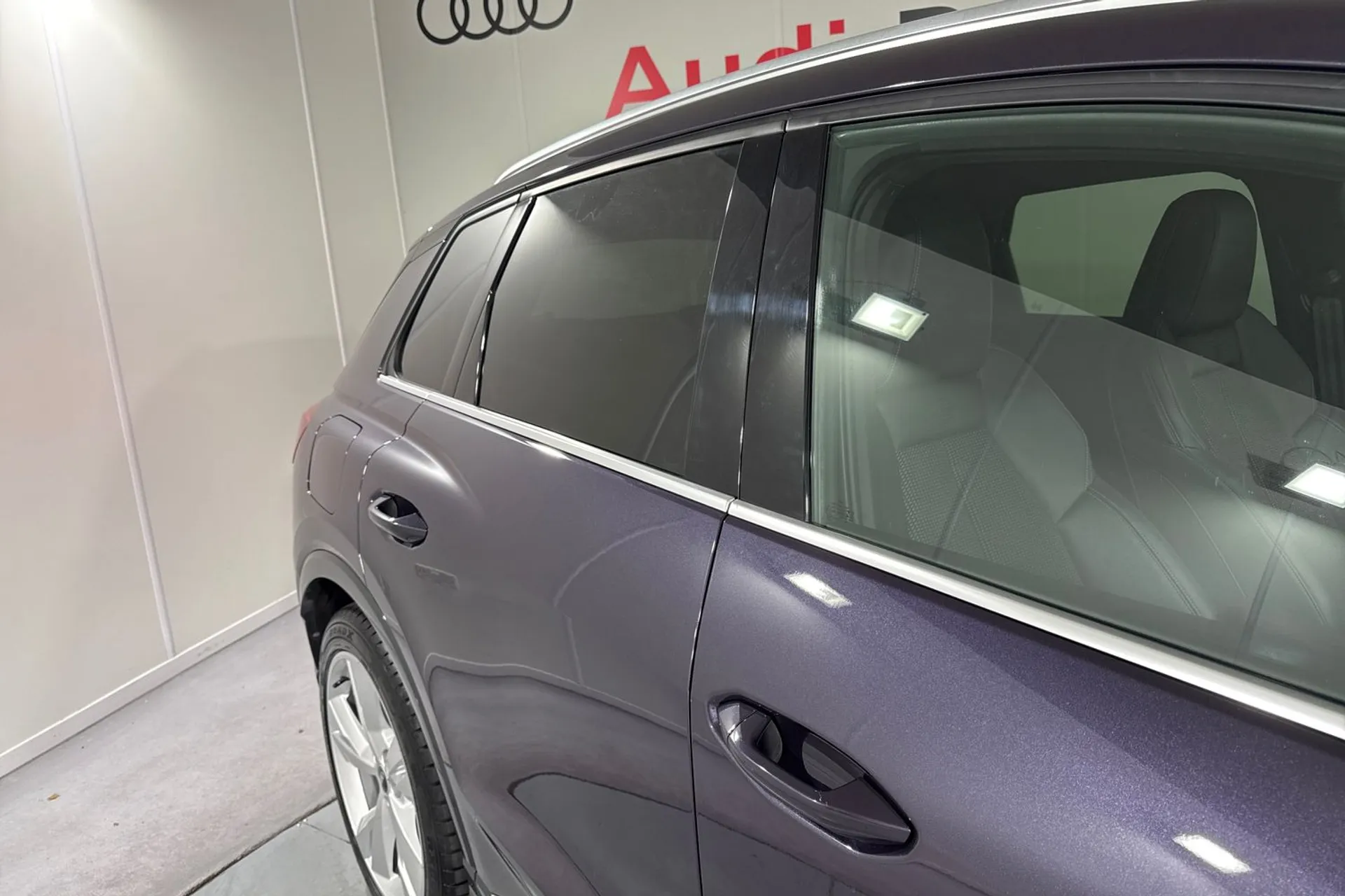 Audi Q4 thumbnail image number 14