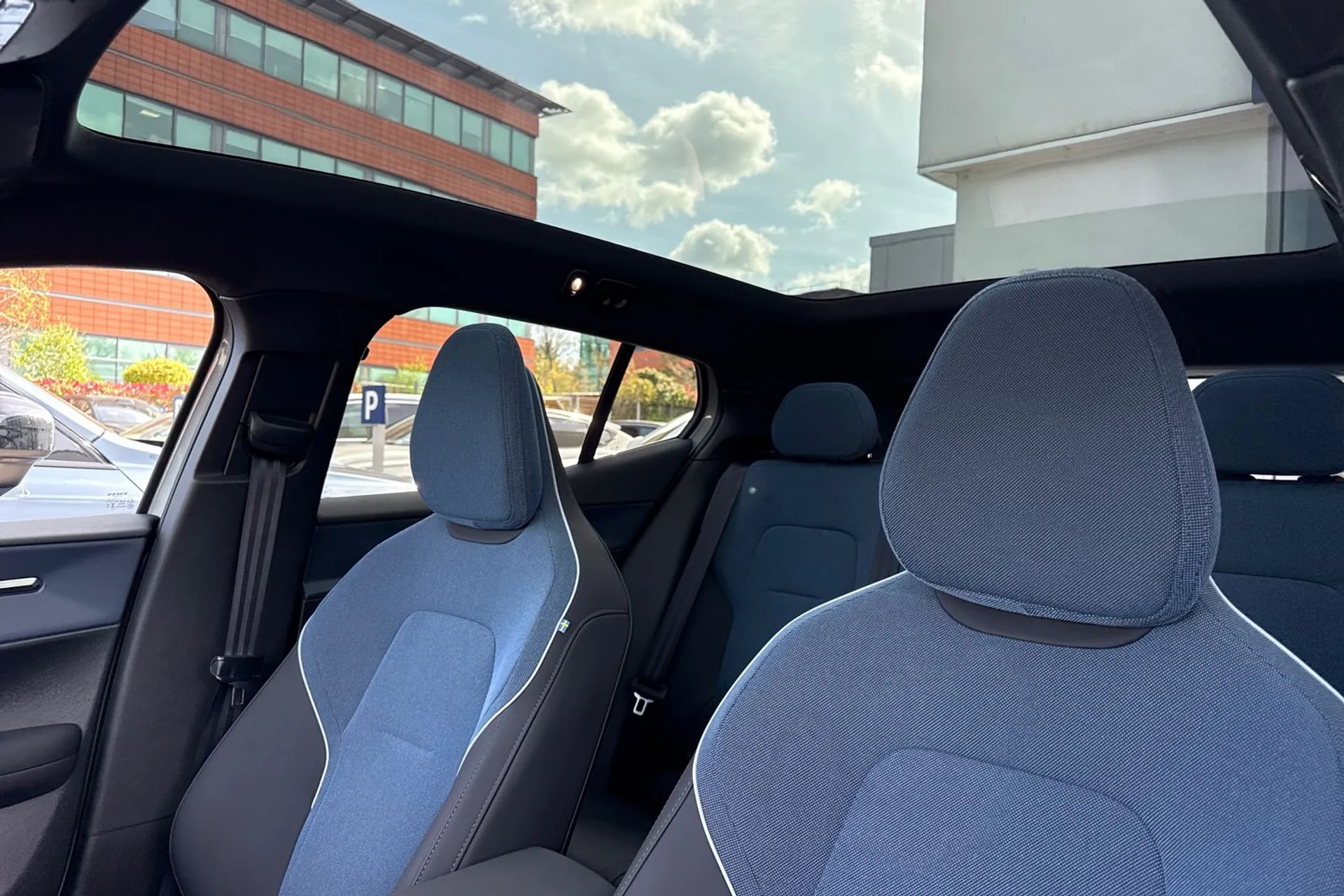 Volvo EX30 thumbnail image number 29