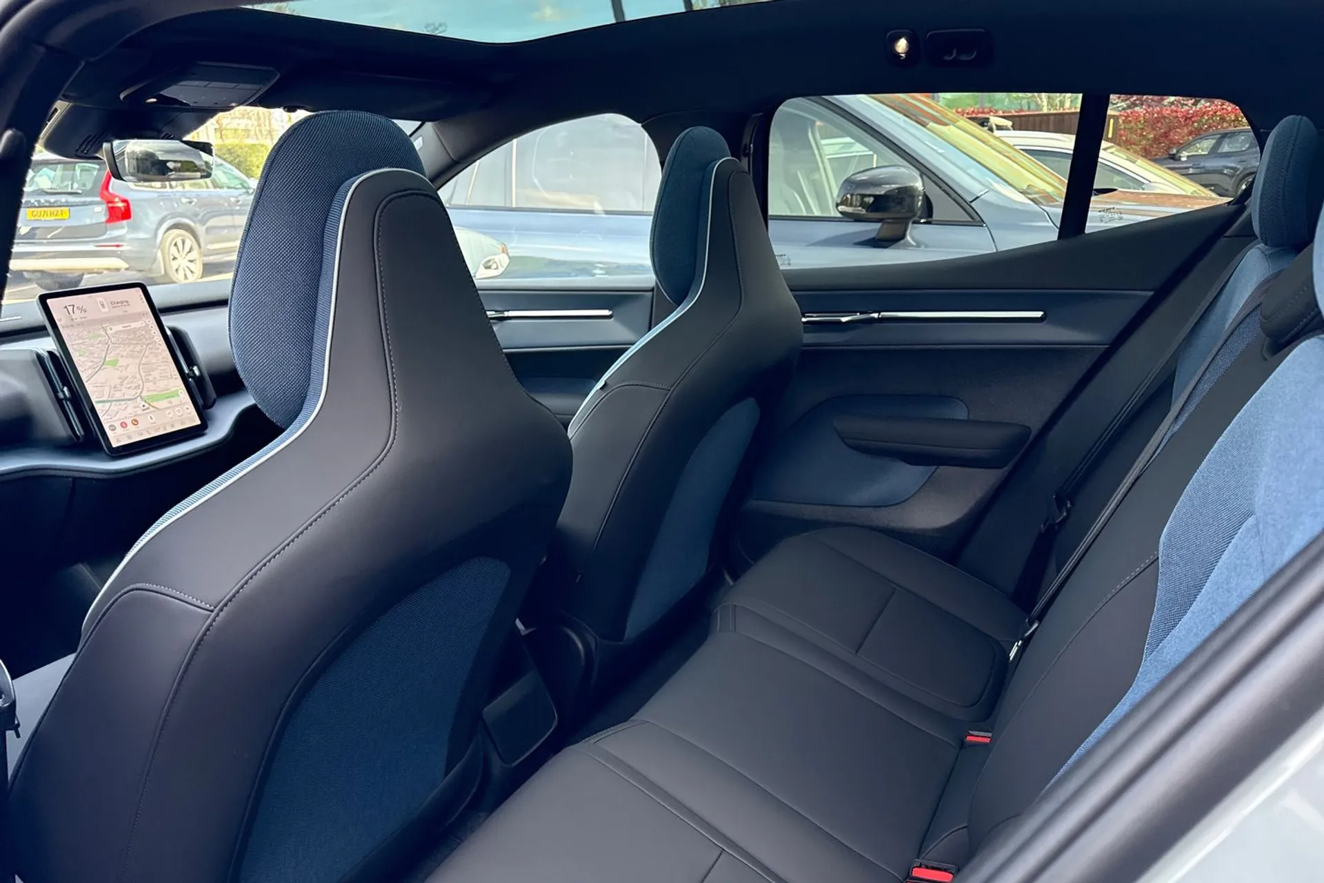 Volvo EX30 thumbnail image number 30