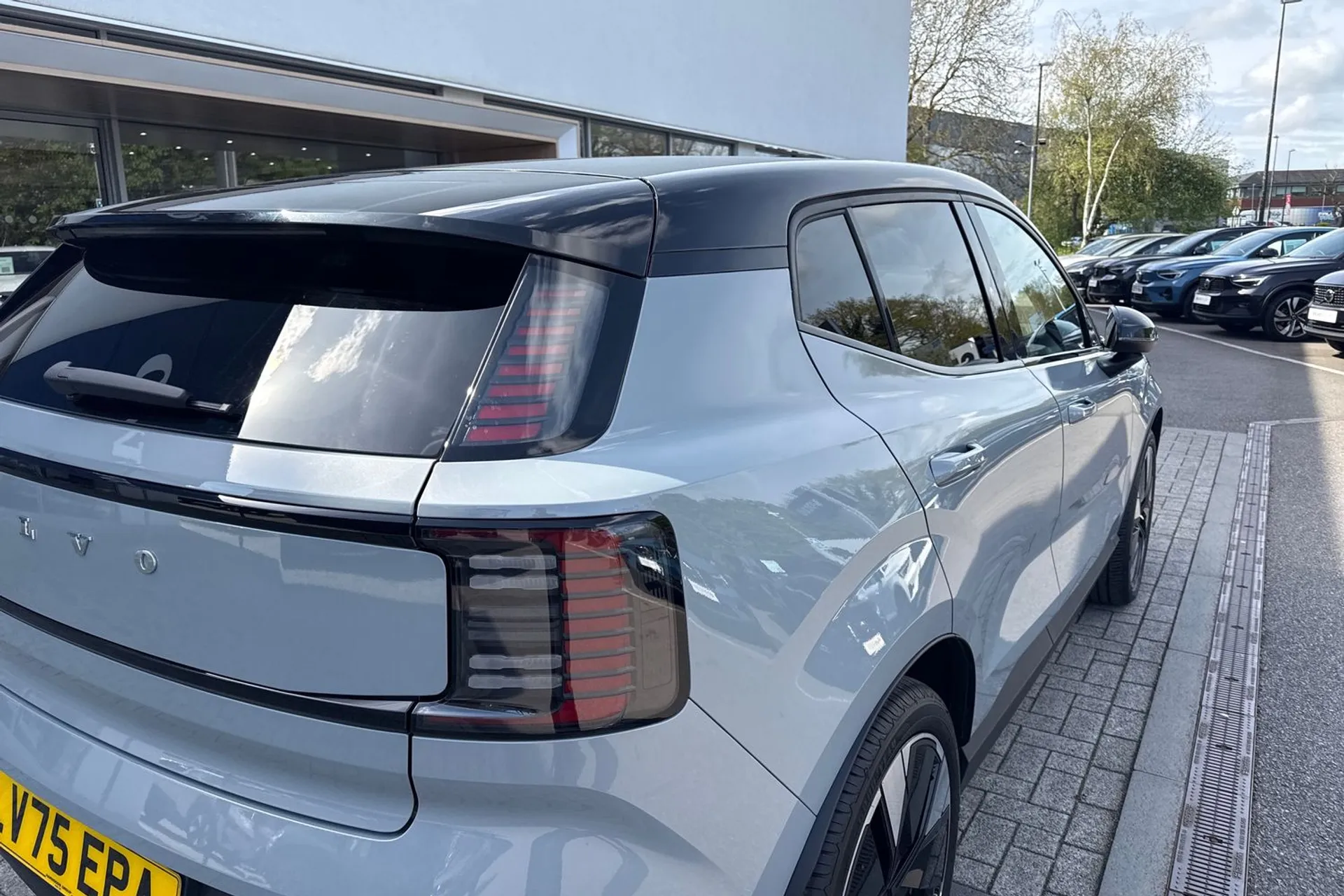 Volvo EX30 thumbnail image number 15