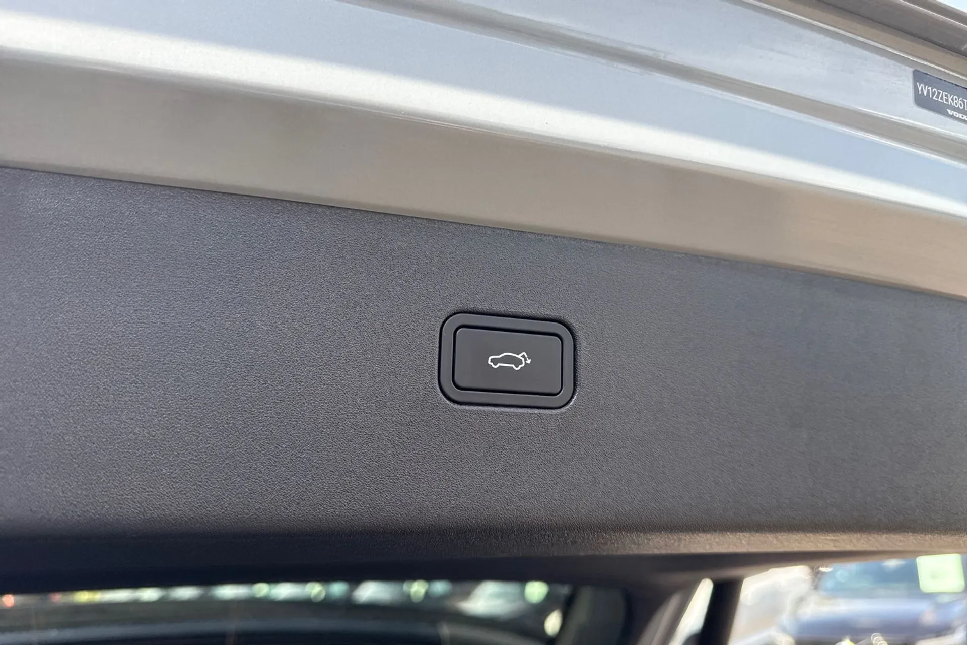 Volvo EX30 thumbnail image number 21