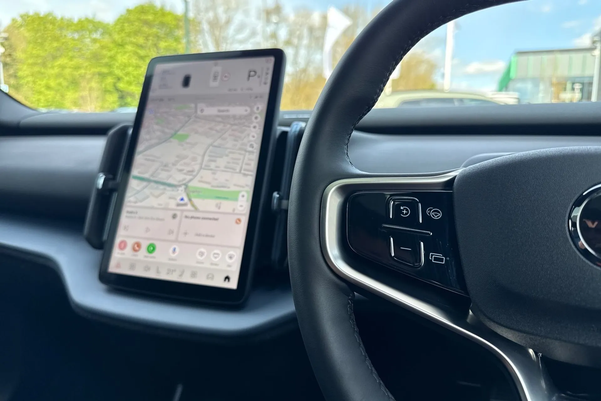 Volvo EX30 thumbnail image number 36