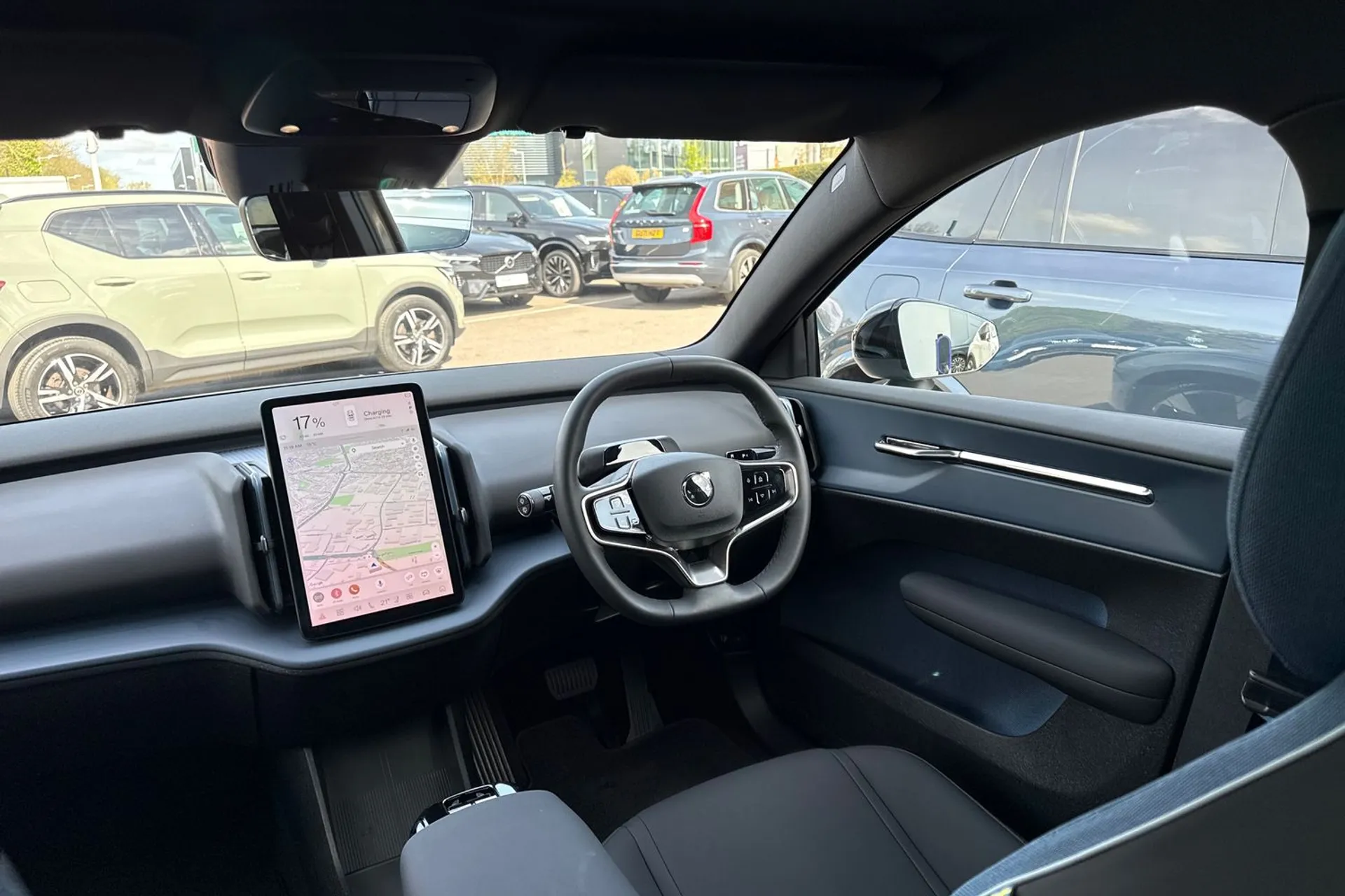 Volvo EX30 thumbnail image number 33