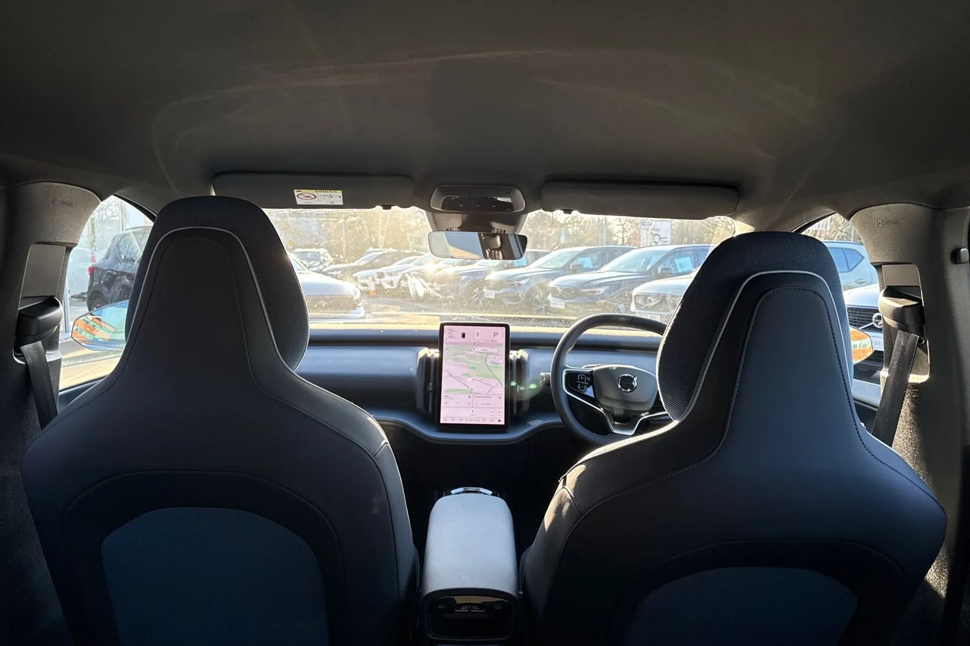 Volvo EX30 thumbnail image number 22