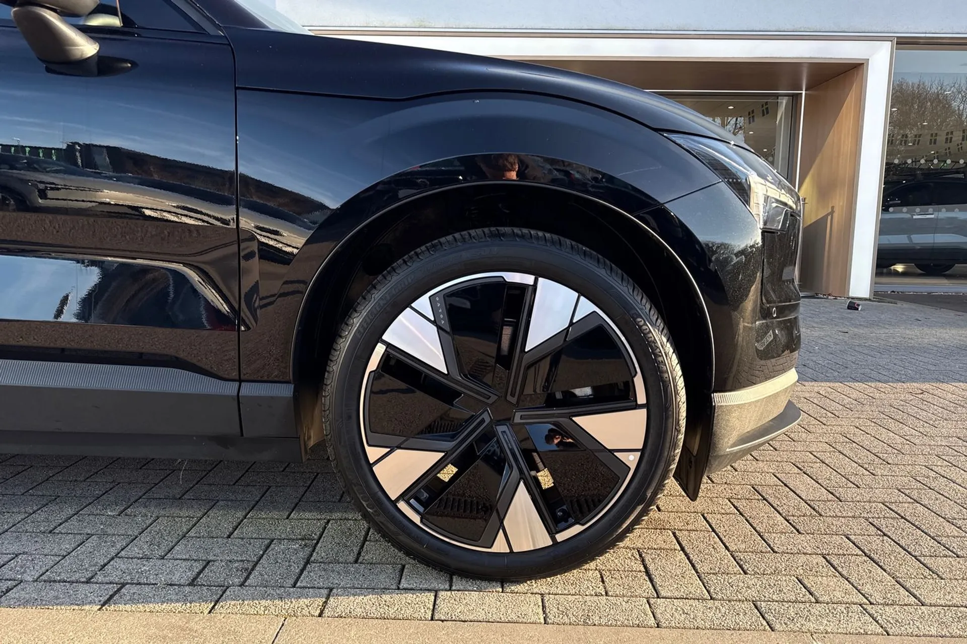 Volvo EX30 thumbnail image number 14