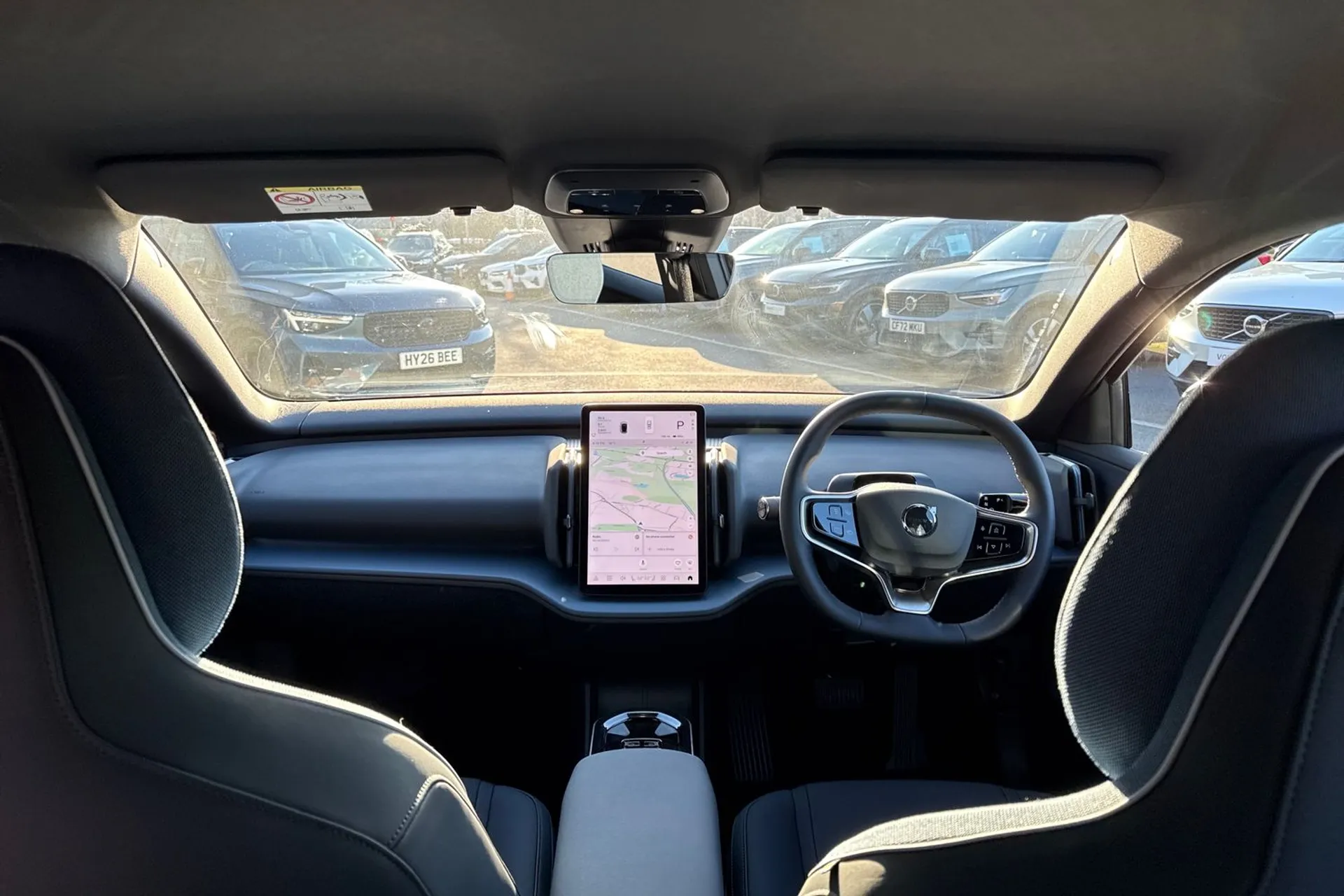 Volvo EX30 thumbnail image number 3