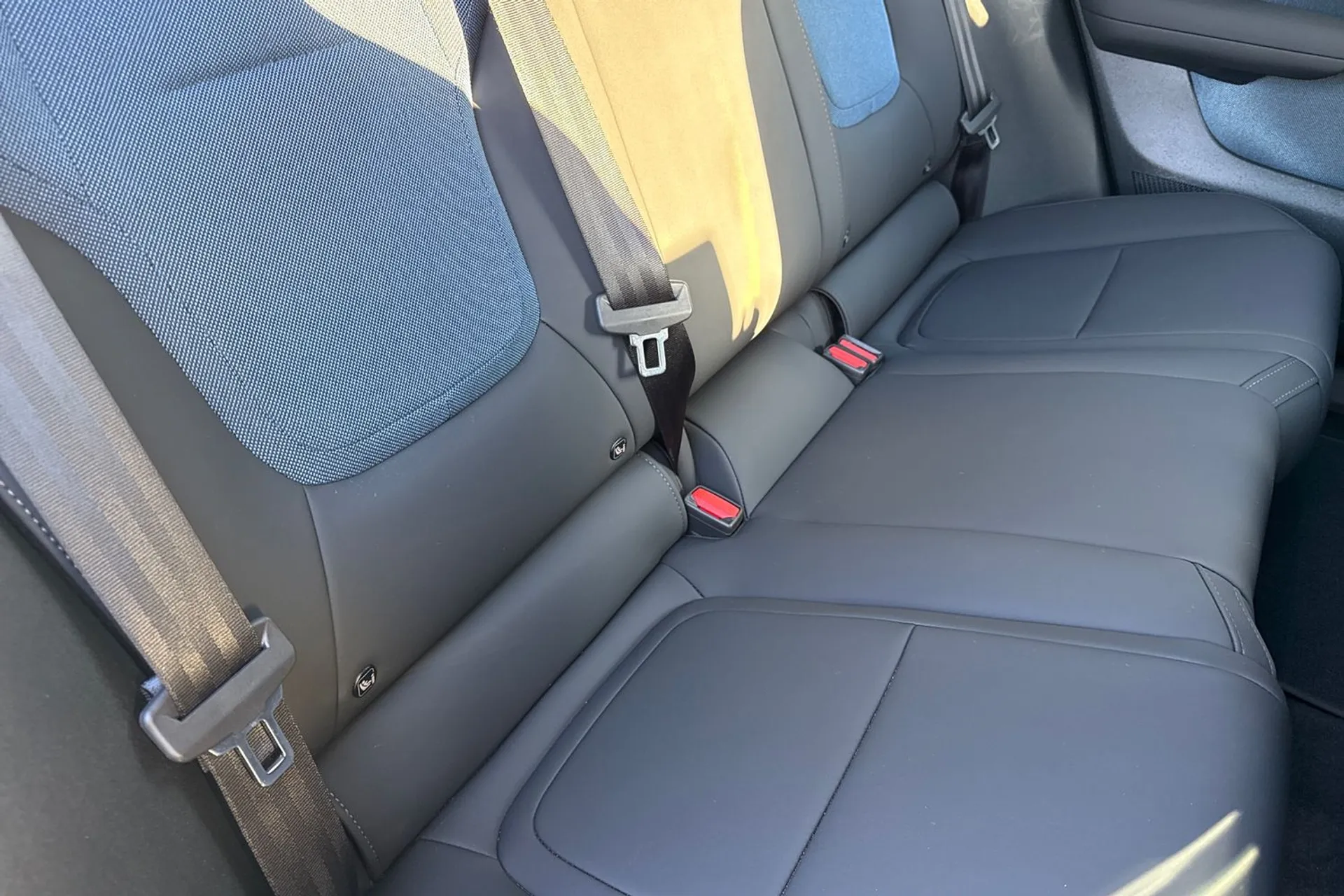 Volvo EX30 thumbnail image number 25