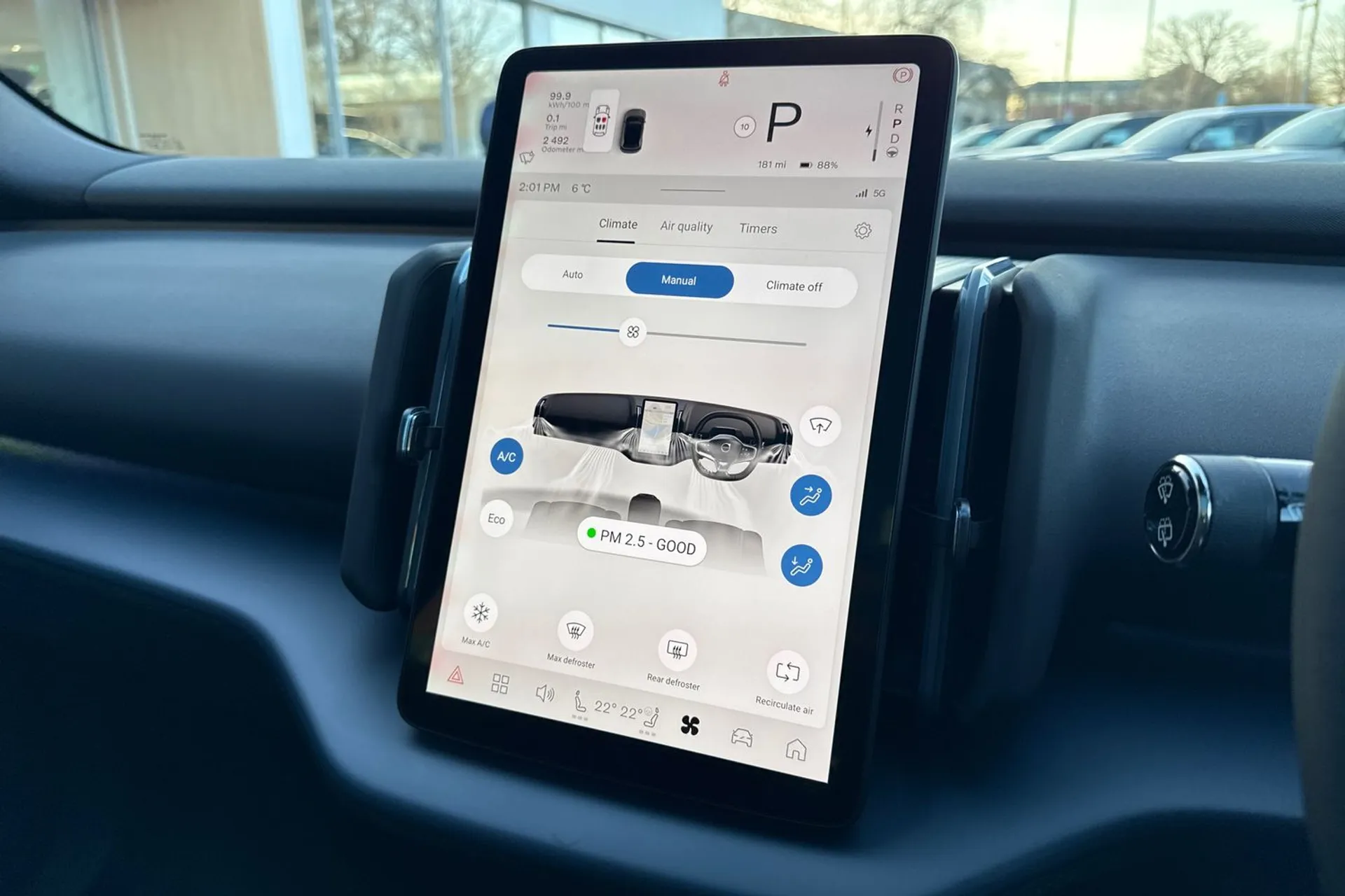 Volvo EX30 thumbnail image number 38