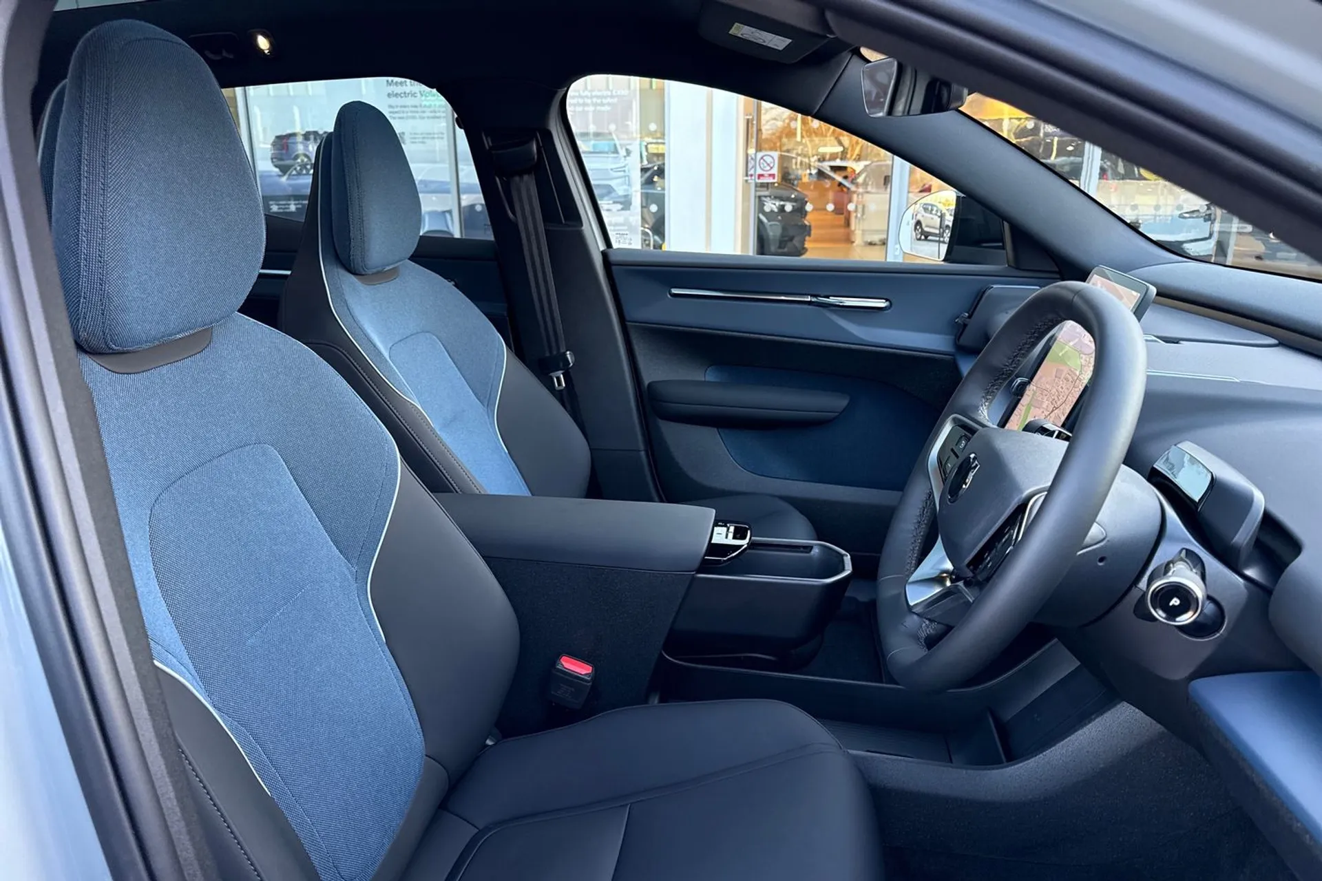 Volvo EX30 thumbnail image number 26