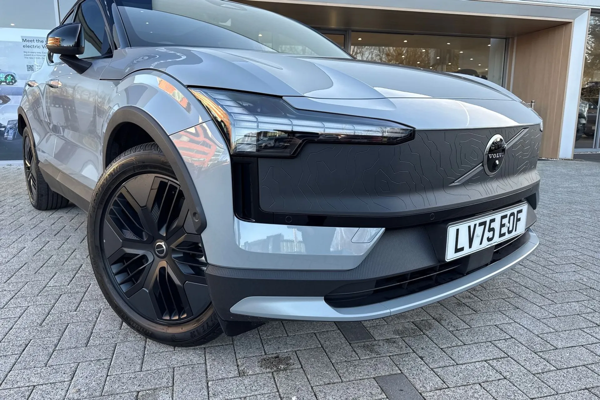 Volvo EX30 thumbnail image number 7