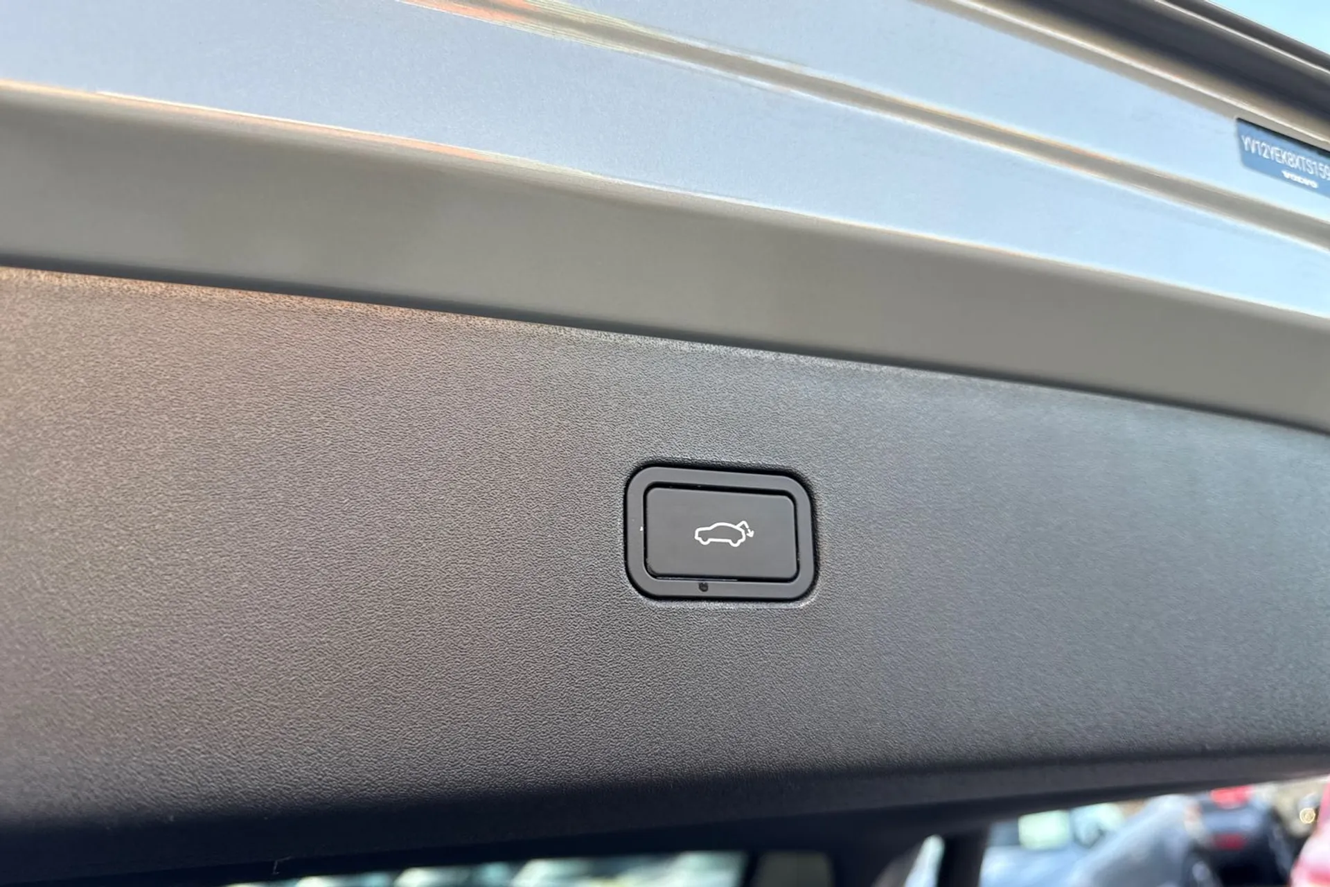 Volvo EX30 thumbnail image number 21