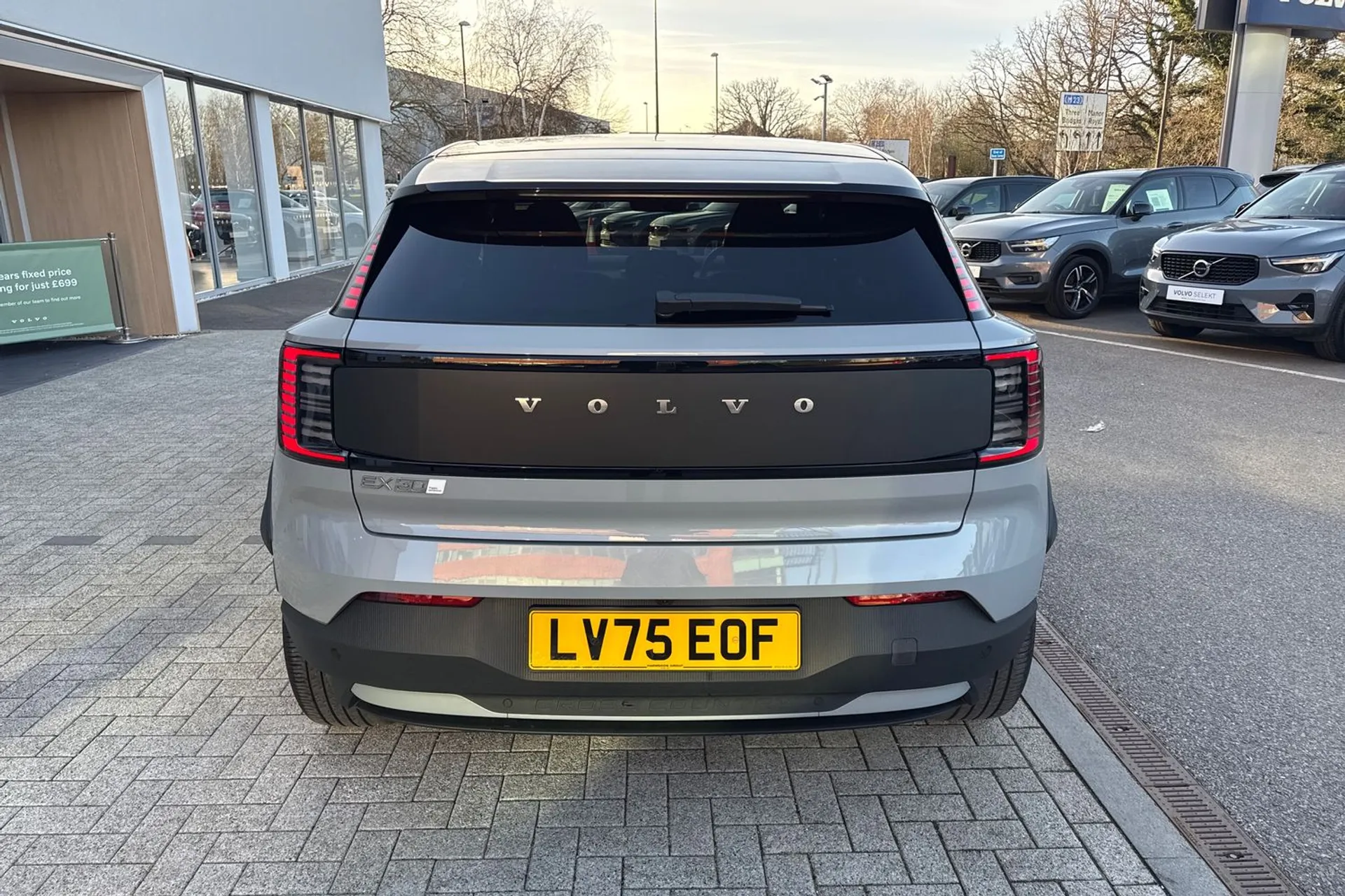 Volvo EX30 thumbnail image number 9