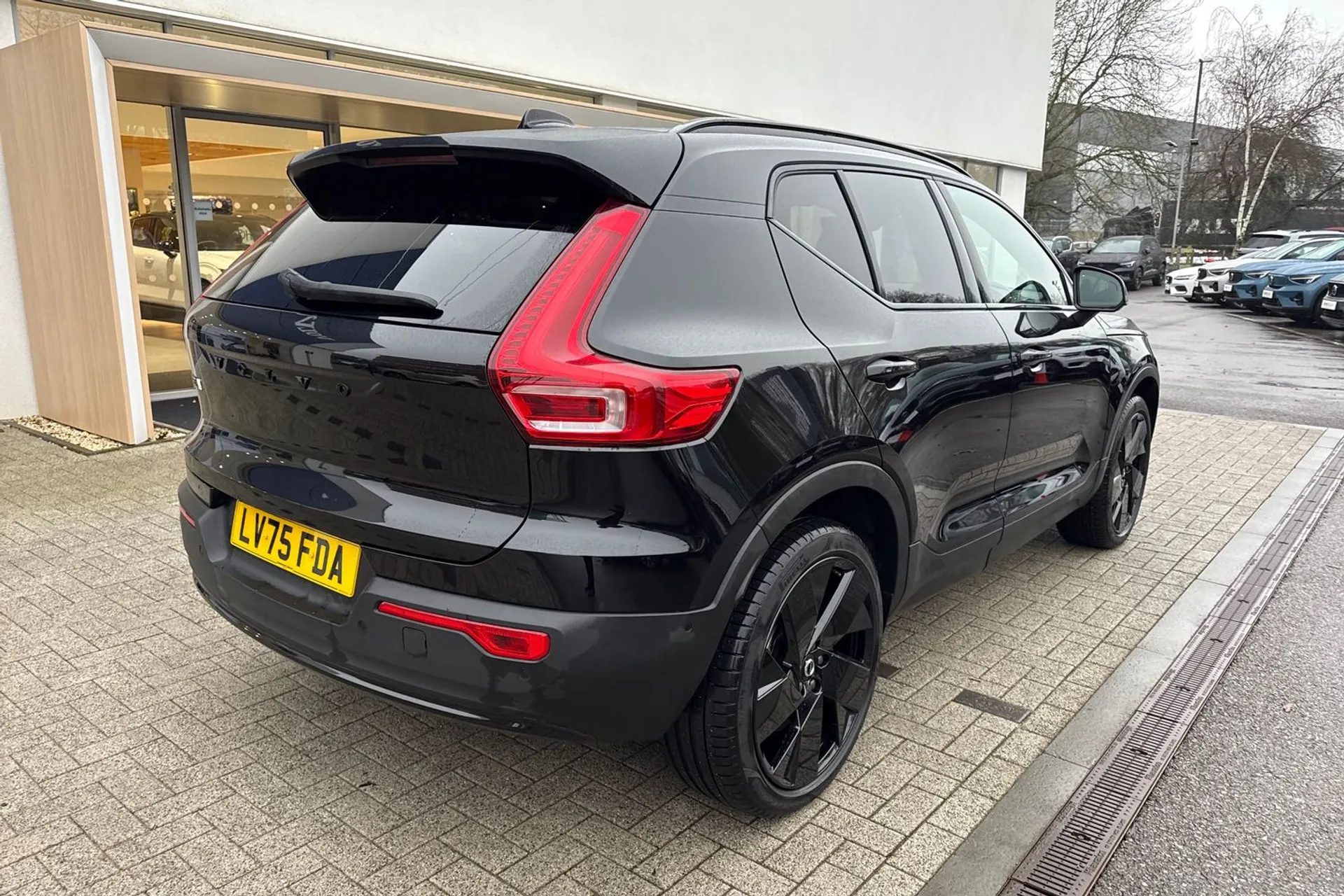 Volvo EX40 thumbnail image number 8