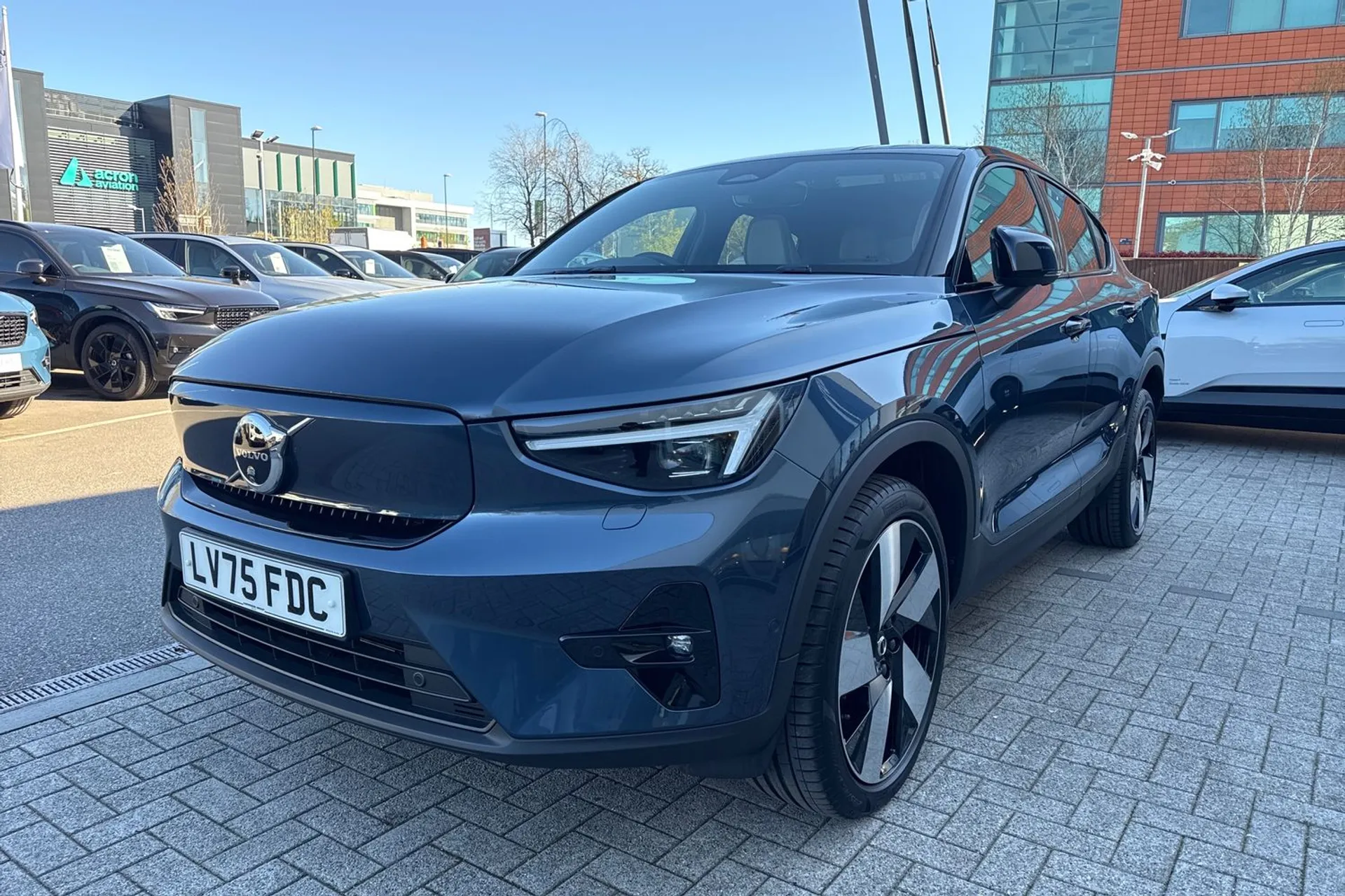 Volvo EC40 thumbnail image number 12