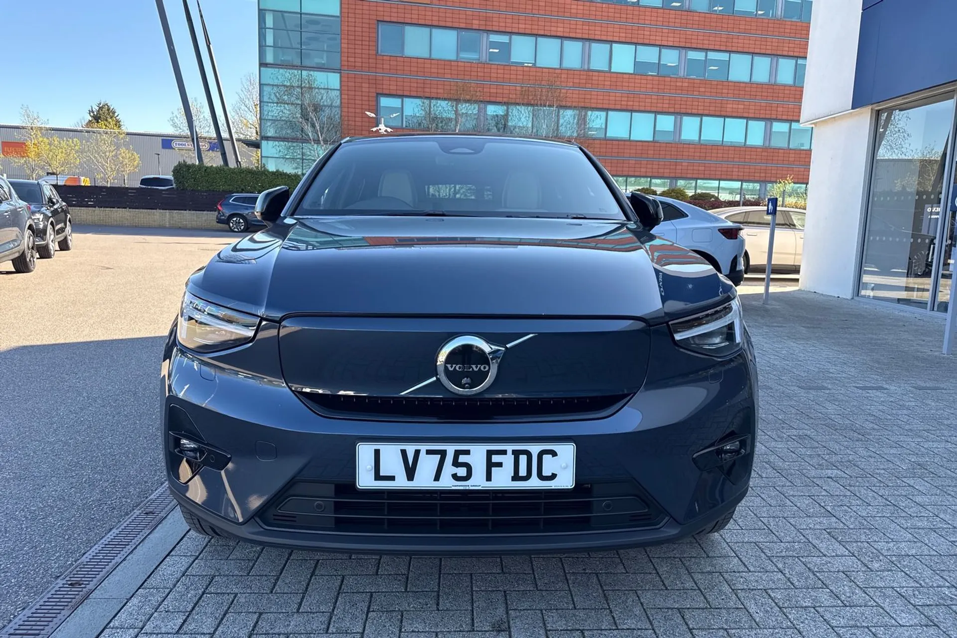 Volvo EC40 thumbnail image number 13