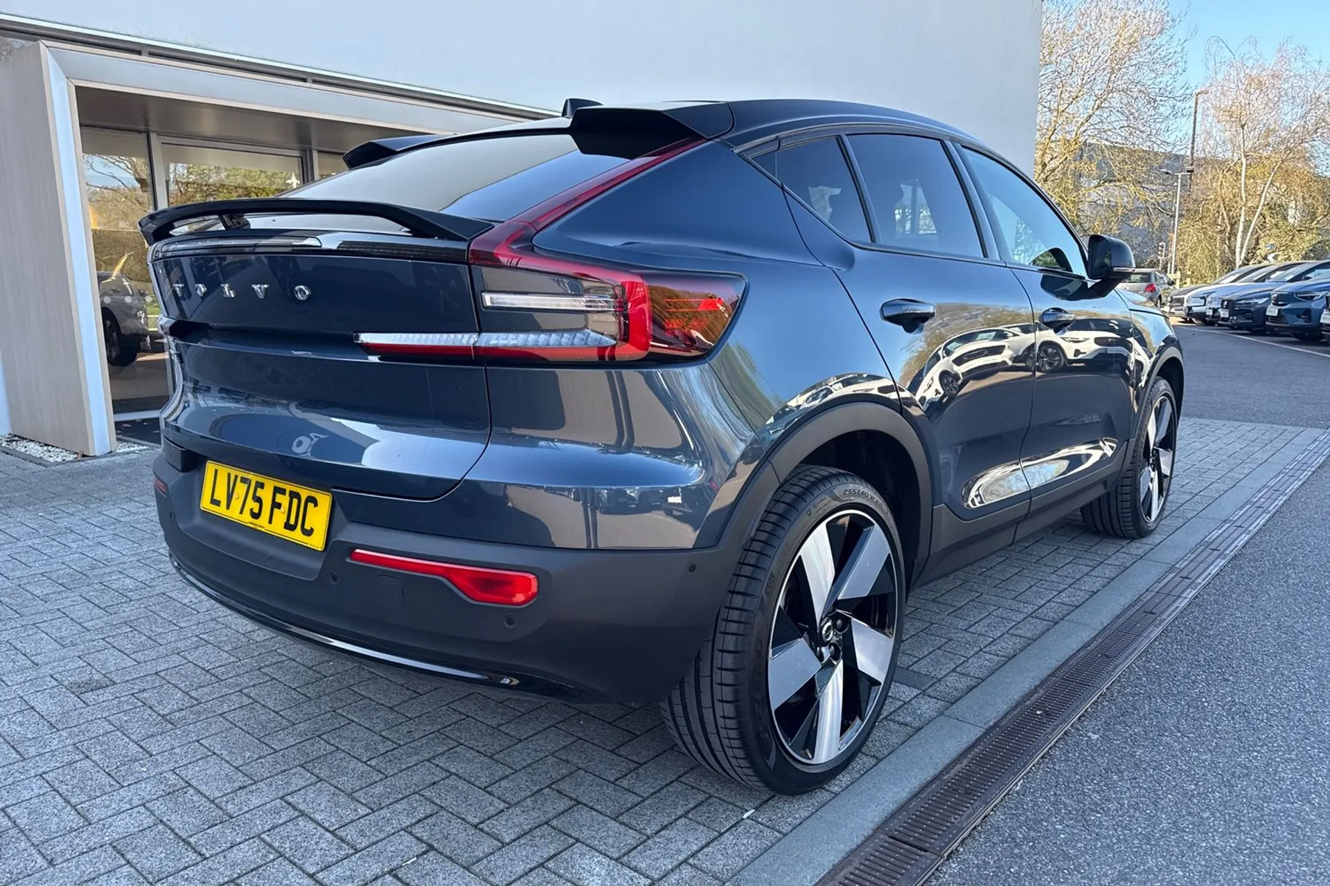 Volvo EC40 thumbnail image number 8